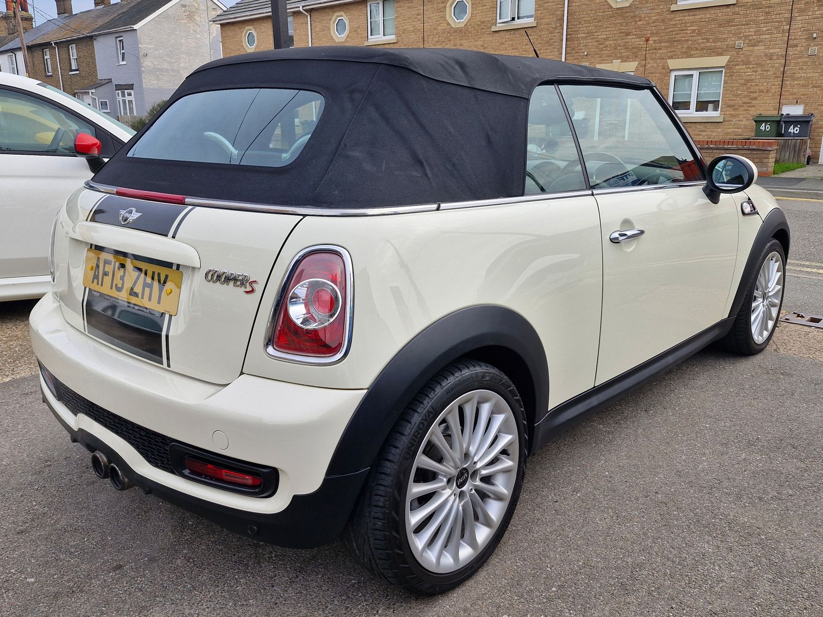 MINI Convertible 1.6 Cooper S Convertible 2dr Petrol Manual Euro 5 (s/s) (184 ps) 2dr Manual 2026