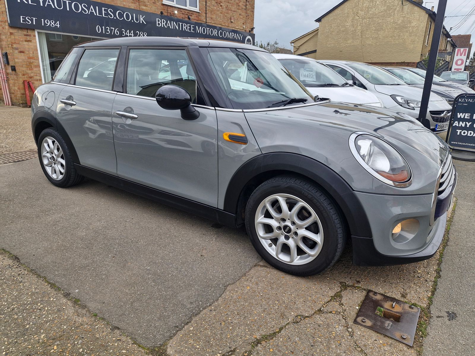 MINI Hatch 1.5 Cooper D Hatchback 5dr Diesel Manual Euro 6 (s/s) (116 ps) 5dr Manual 2026