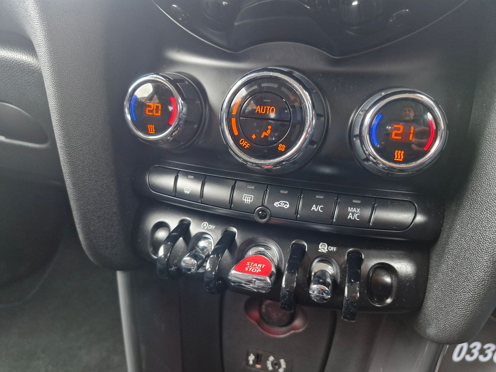 MINI Hatch 1.5 Cooper D Hatchback 5dr Diesel Manual Euro 6 (s/s) (116 ps) 5dr Manual 2026