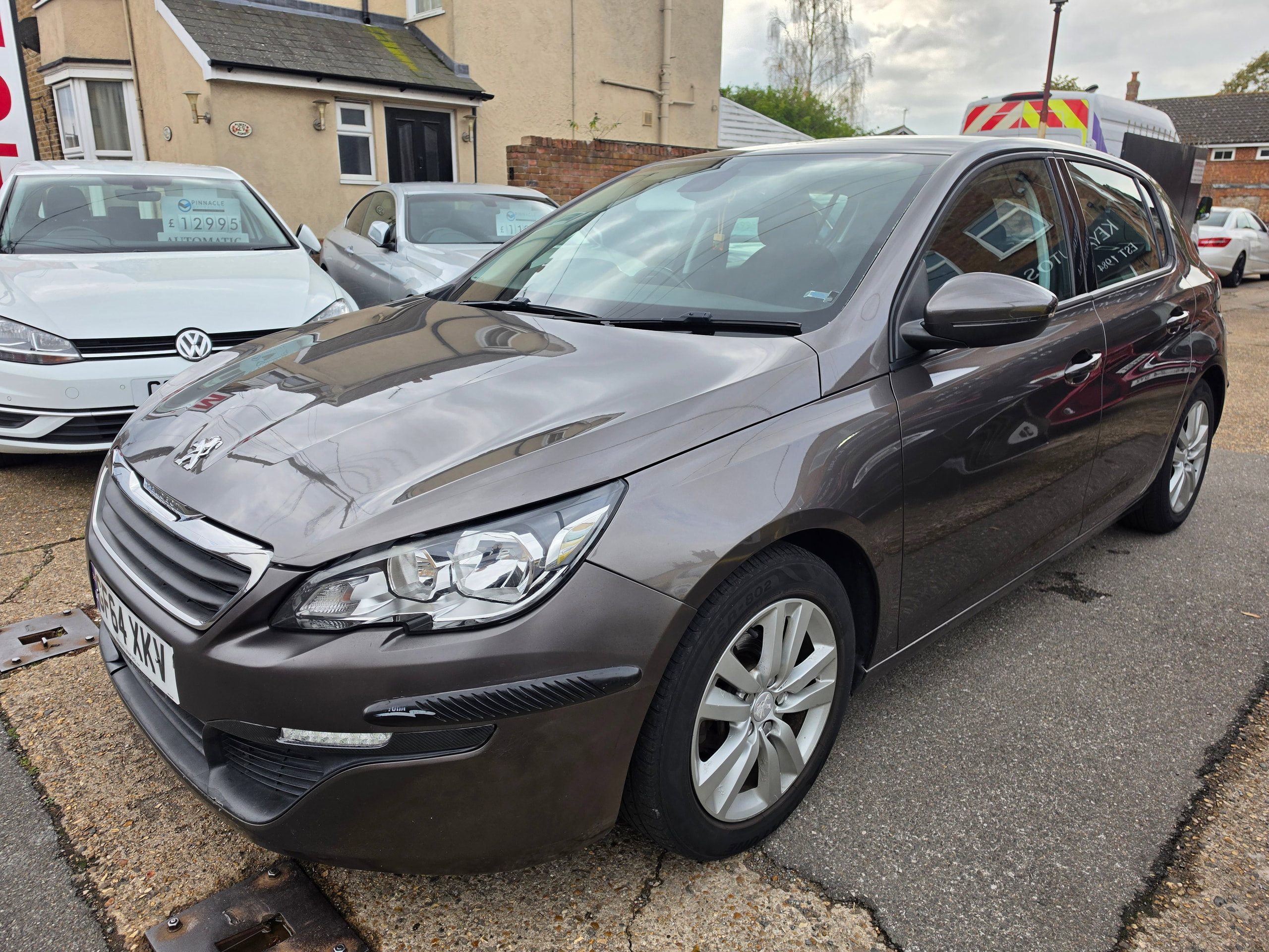 Peugeot 308 1.6 HDi Active Hatchback 5dr Diesel Manual Euro 5 (92 ps) 5dr Manual 2026