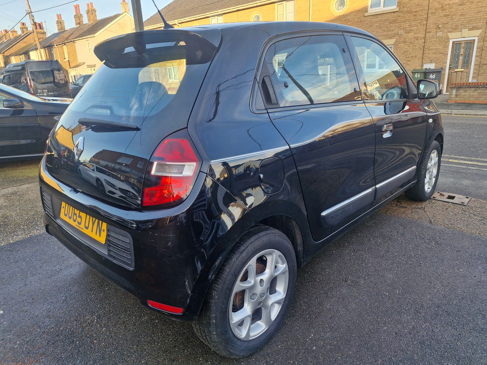 Renault Twingo 1.0 SCe Dynamique Hatchback 5dr Petrol Manual Euro 6 (s/s) (70 ps) 5dr Manual 2026