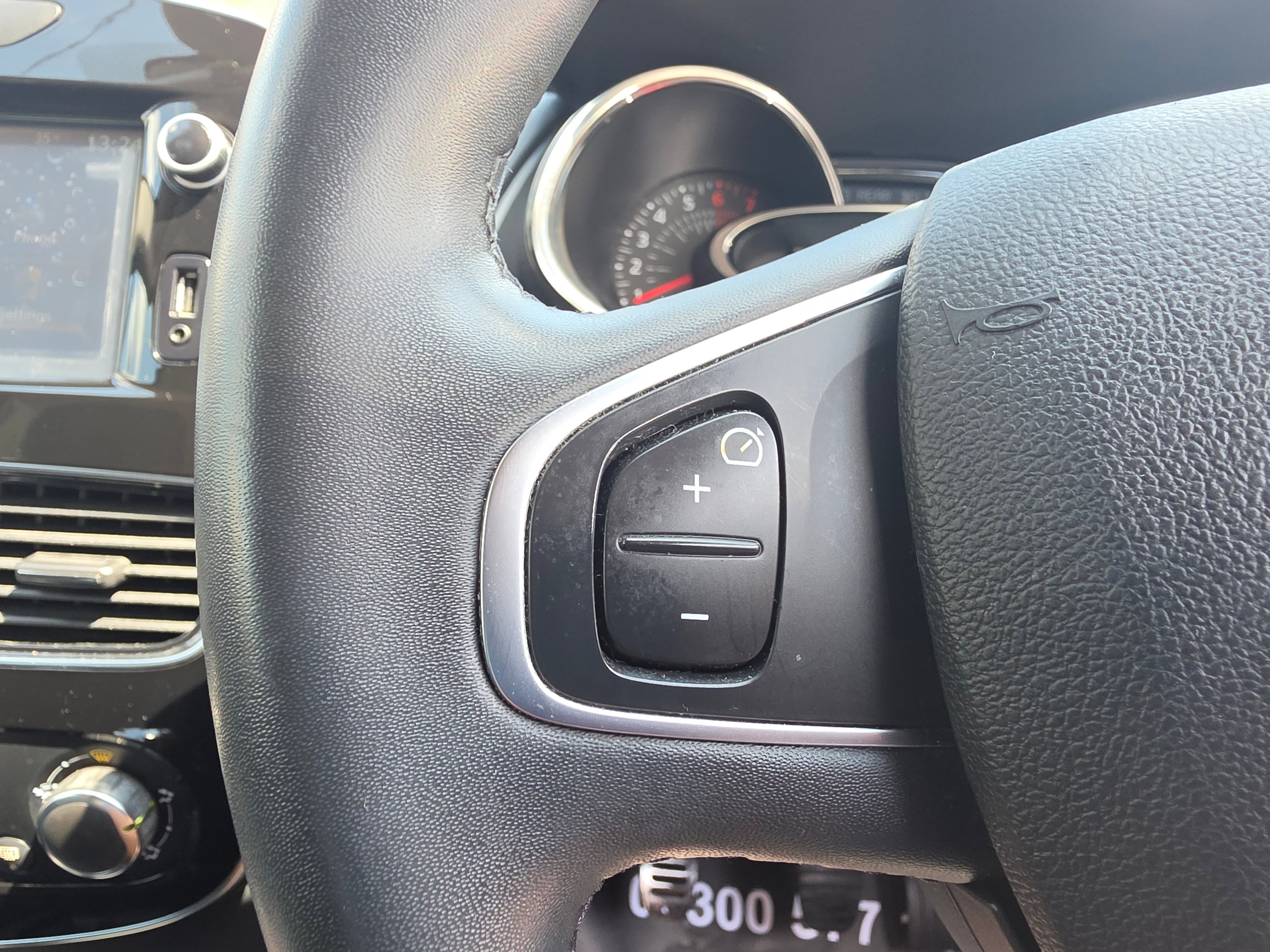 Renault Clio 0.9 TCe Dynamique Nav Hatchback 5dr Petrol Manual Euro 6 (s/s) (90 ps) 5dr Manual 2026