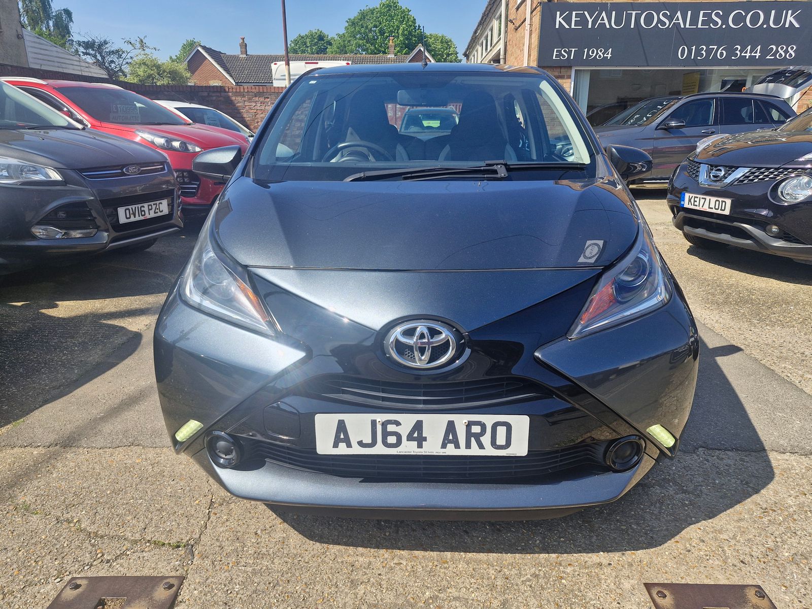 Toyota Aygo 1.0 VVT-i x-play Hatchback 5dr Petrol Manual Euro 5 Euro 5 (68 ps) 5dr Manual 2026