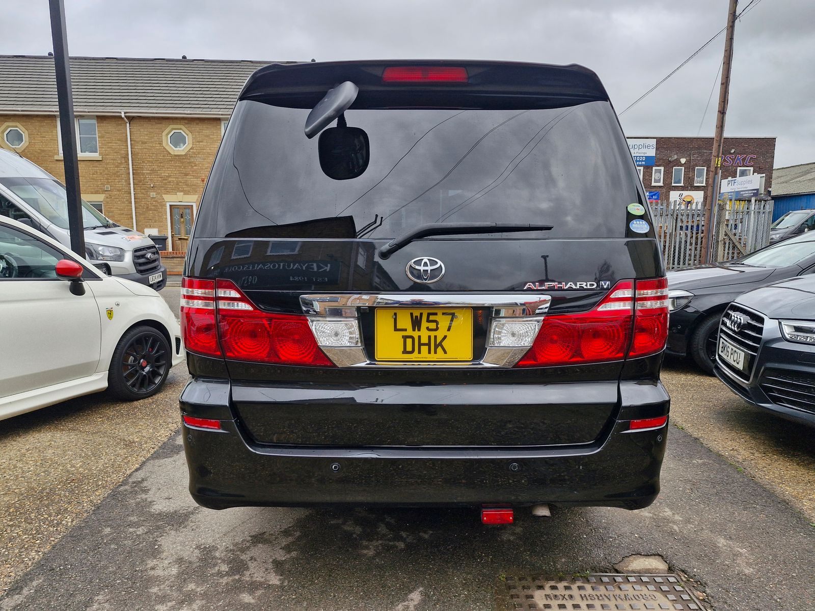 Toyota Alphard 2.4 Petrol 2007 '57' Automatic 7 SEATS 5dr Automatic 2026