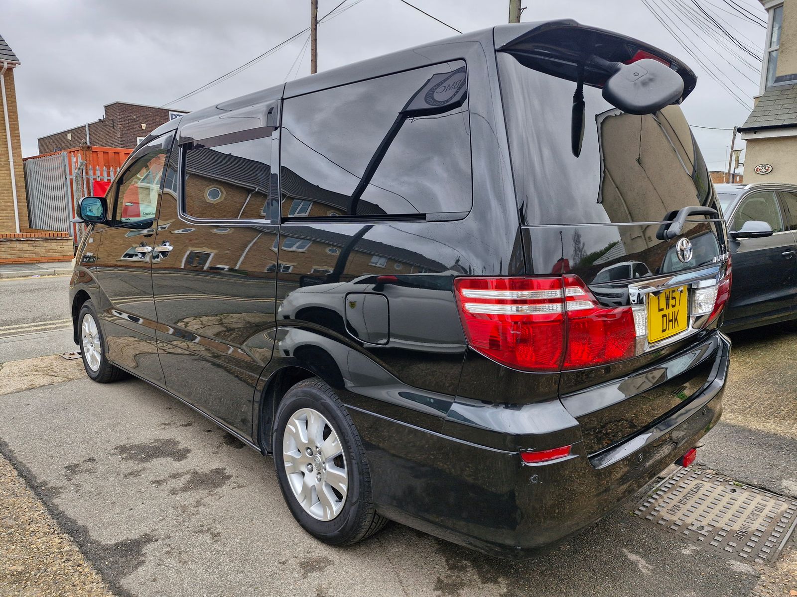 Toyota Alphard 2.4 Petrol 2007 '57' Automatic 7 SEATS 5dr Automatic 2026