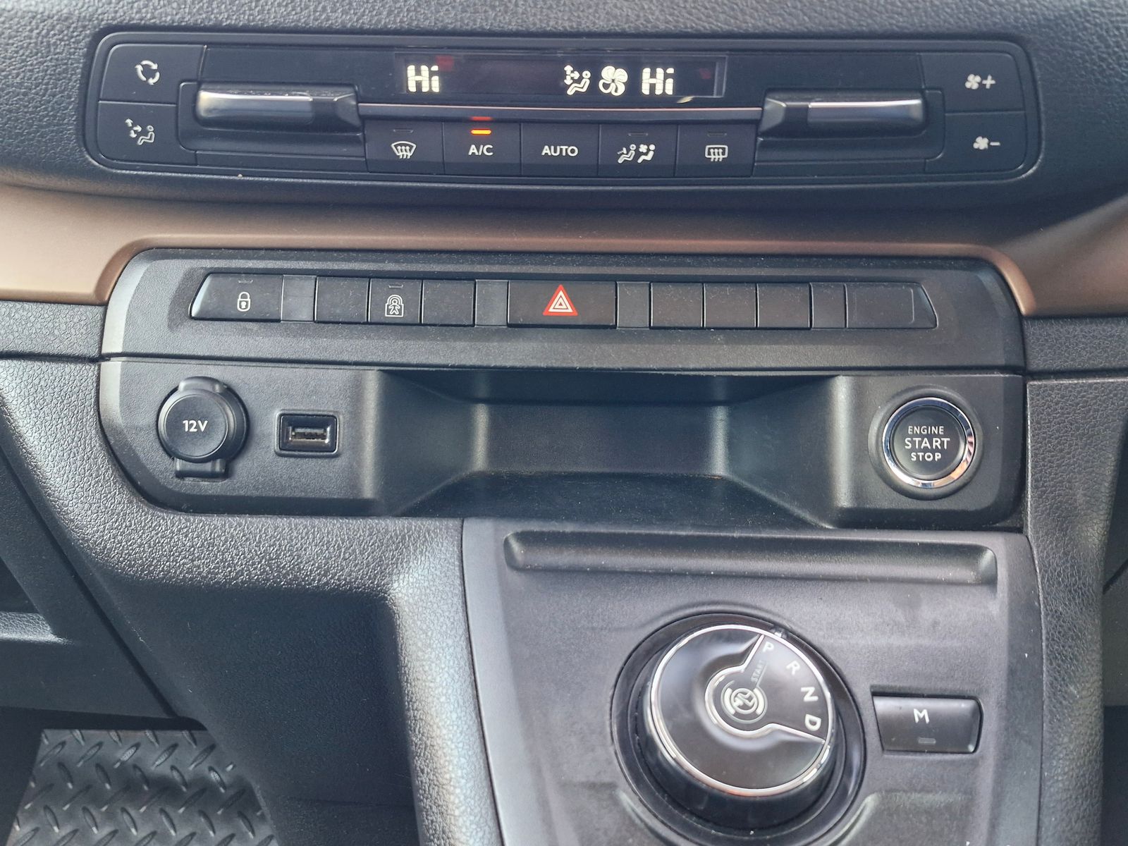 Toyota PROACE Verso 2.0D Family Medium MPV 5dr Diesel Auto MWB Euro 6 (s/s) (8 Seat) (180 ps) 5dr Automatic 2026