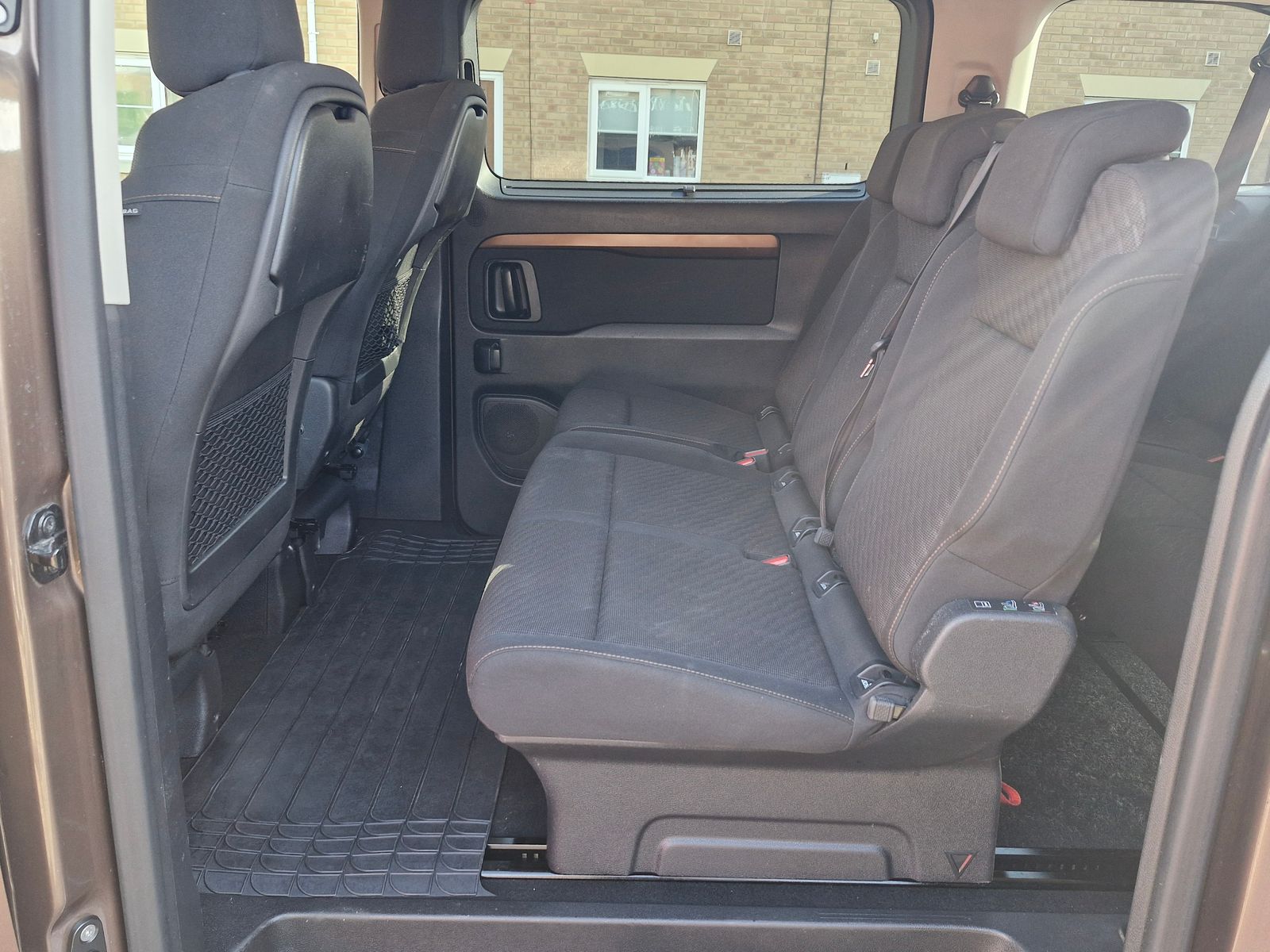 Toyota PROACE Verso 2.0D Family Medium MPV 5dr Diesel Auto MWB Euro 6 (s/s) (8 Seat) (180 ps) 5dr Automatic 2026