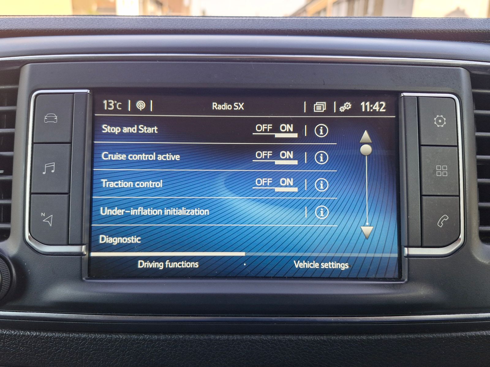 Toyota PROACE Verso 2.0D Family Medium MPV 5dr Diesel Auto MWB Euro 6 (s/s) (8 Seat) (180 ps) 5dr Automatic 2026