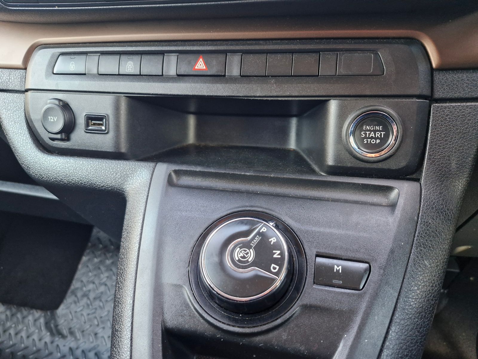Toyota PROACE Verso 2.0D Family Medium MPV 5dr Diesel Auto MWB Euro 6 (s/s) (8 Seat) (180 ps) 5dr Automatic 2026