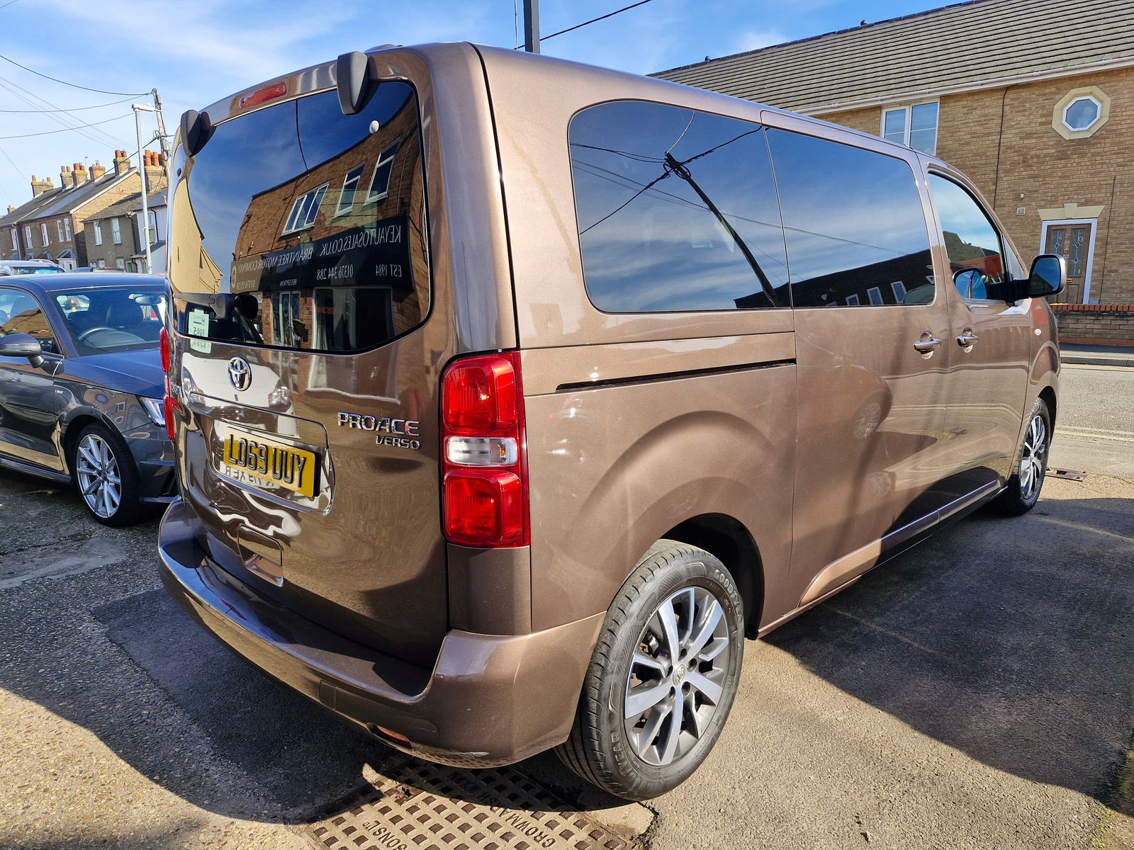 Toyota PROACE Verso 2.0D Family Medium MPV 5dr Diesel Auto MWB Euro 6 (s/s) (8 Seat) (180 ps) 5dr Automatic 2026