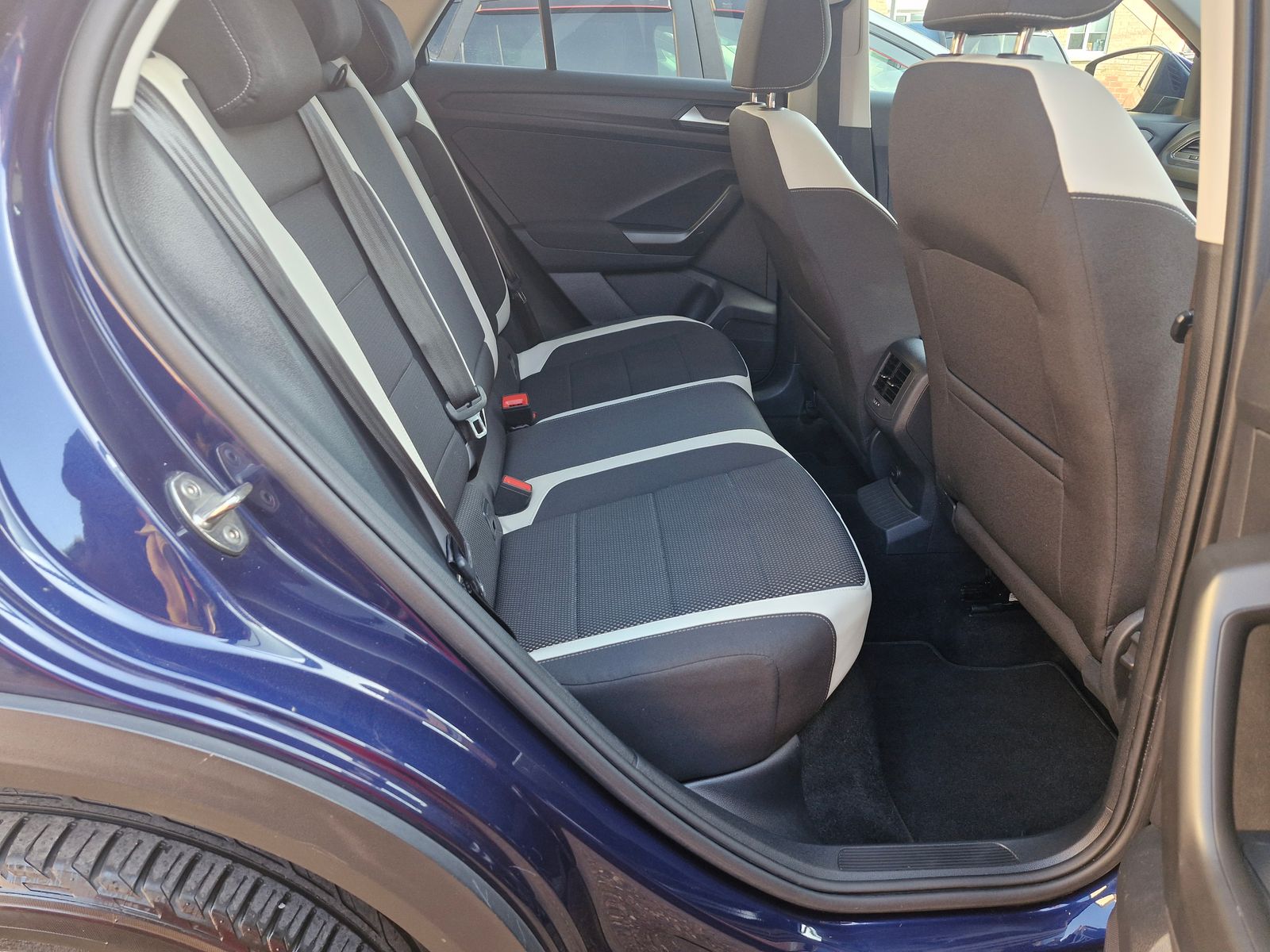 Volkswagen T-Roc 1.5 TSI GPF EVO SEL SUV 5dr Petrol Manual Euro 6 (s/s) (150 ps) 5dr Manual 2026