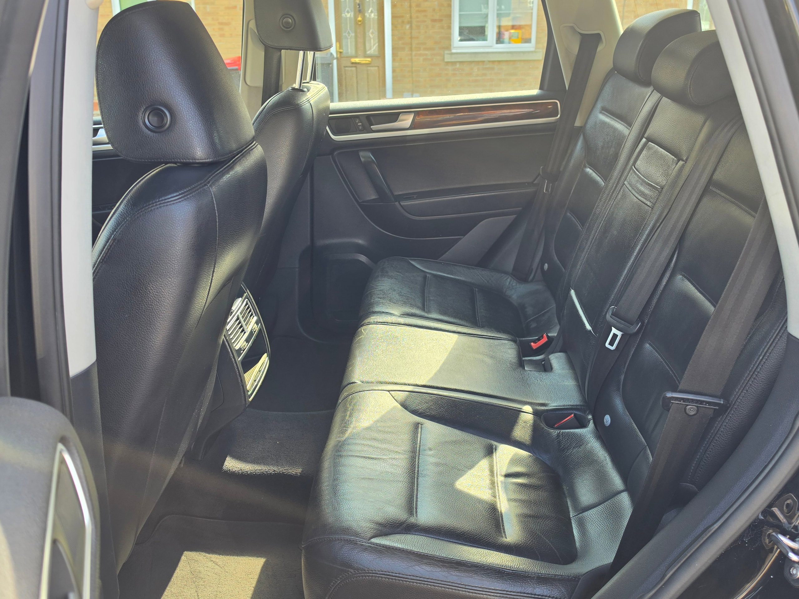 Volkswagen Touareg 3.0 TDI V6 BlueMotion Tech SE SUV 5dr Diesel Tiptronic 4WD Euro 5 (s/s) (245 ps) 5dr Automatic 2026