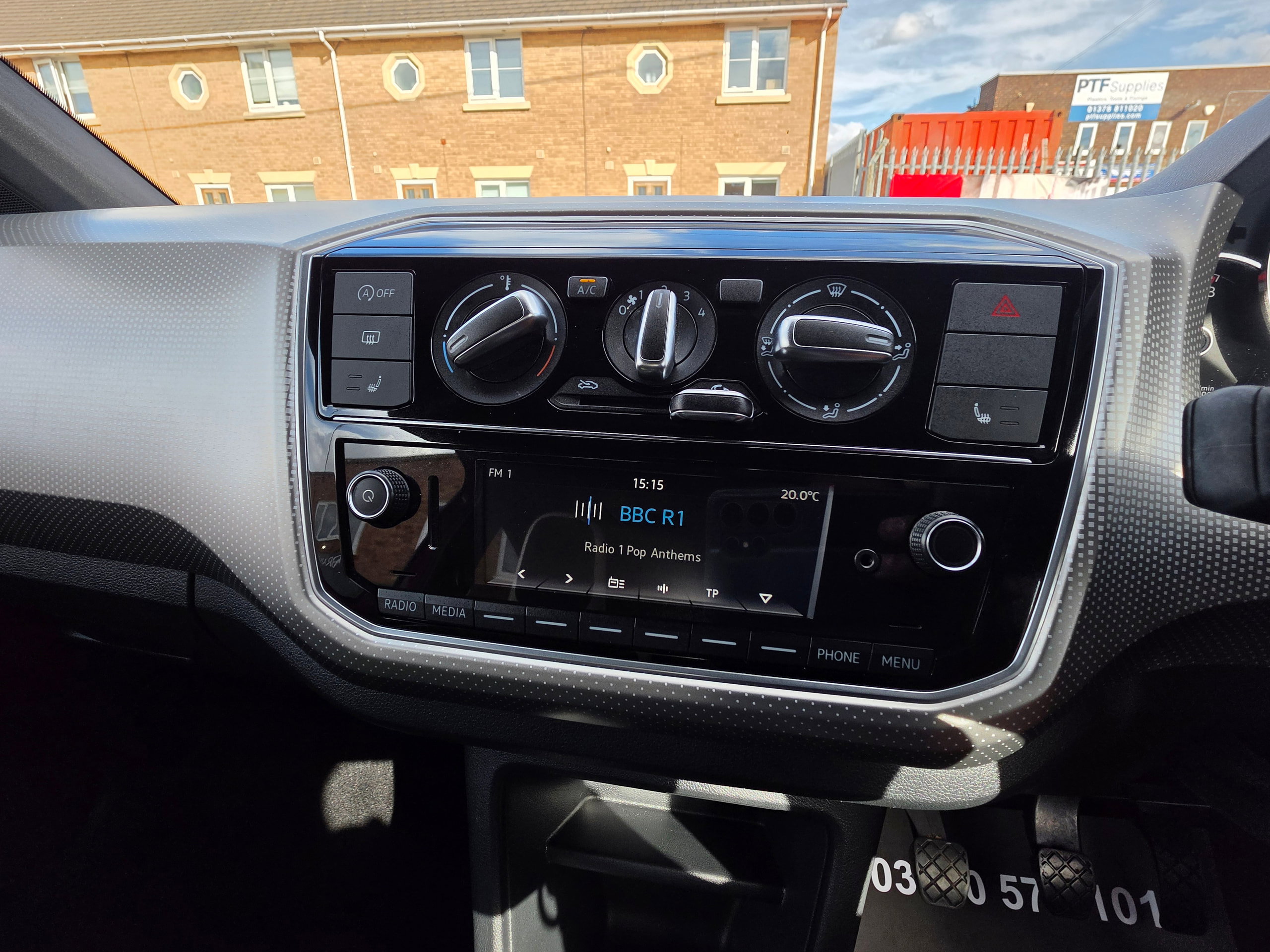 Volkswagen up! 1.0 High up! Hatchback 3dr Petrol Manual Euro 6 (s/s) (90 ps) 3dr Manual 2026