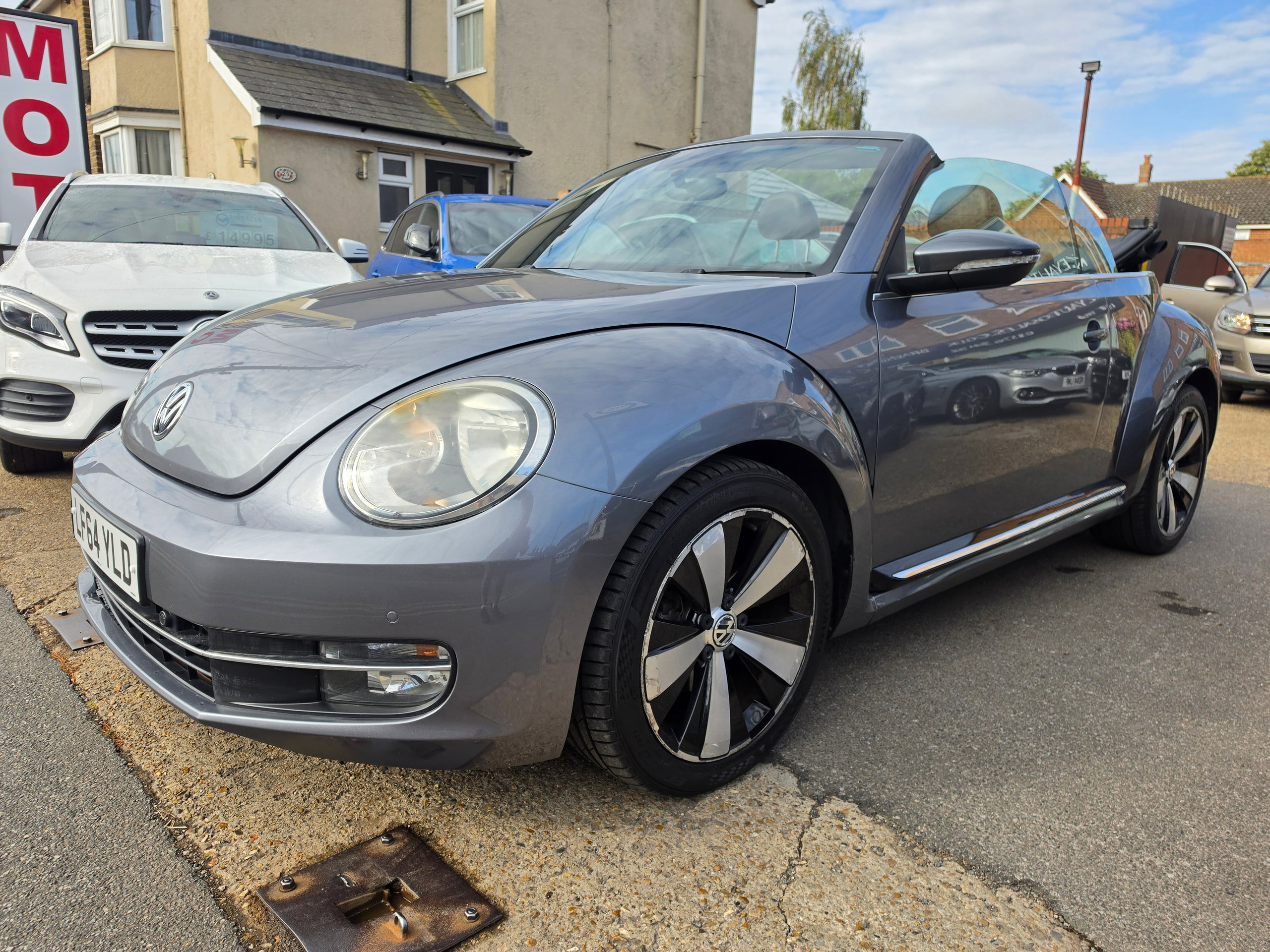 Volkswagen Beetle 2.0 TDI Sport Cabriolet 2dr Diesel DSG Euro 5 (140 ps) 2dr Automatic 2026