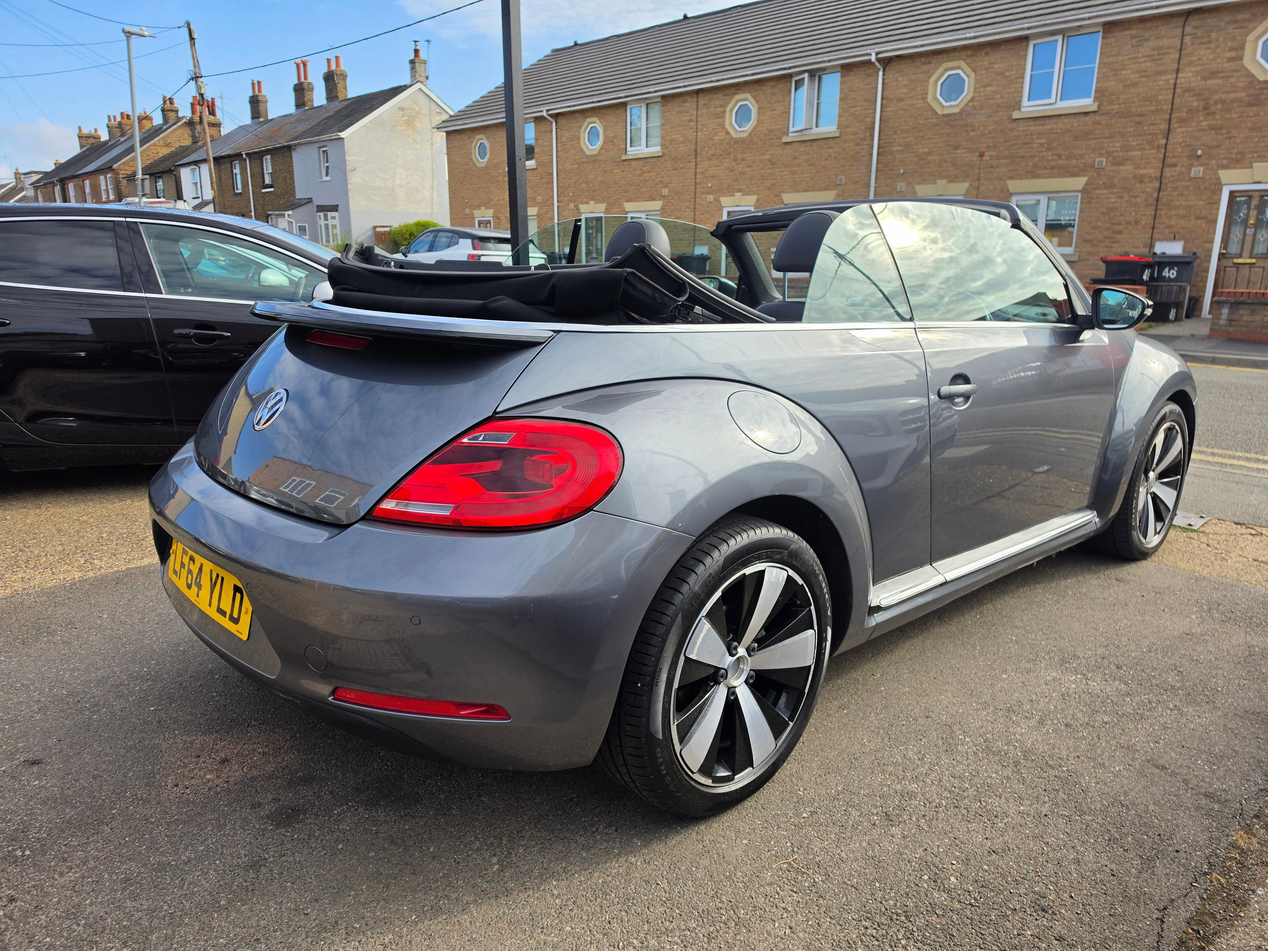 Volkswagen Beetle 2.0 TDI Sport Cabriolet 2dr Diesel DSG Euro 5 (140 ps) 2dr Automatic 2026