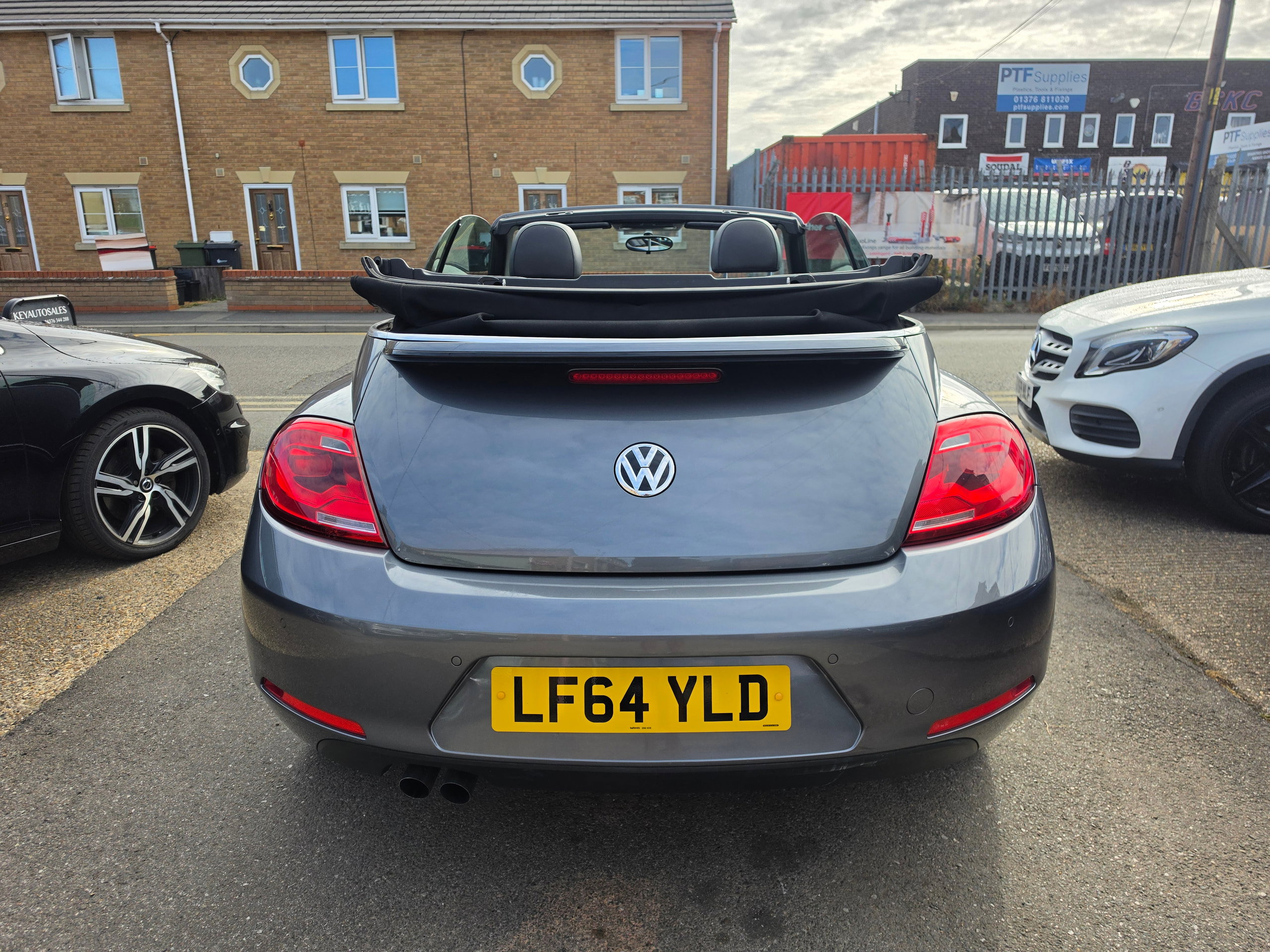 Volkswagen Beetle 2.0 TDI Sport Cabriolet 2dr Diesel DSG Euro 5 (140 ps) 2dr Automatic 2026