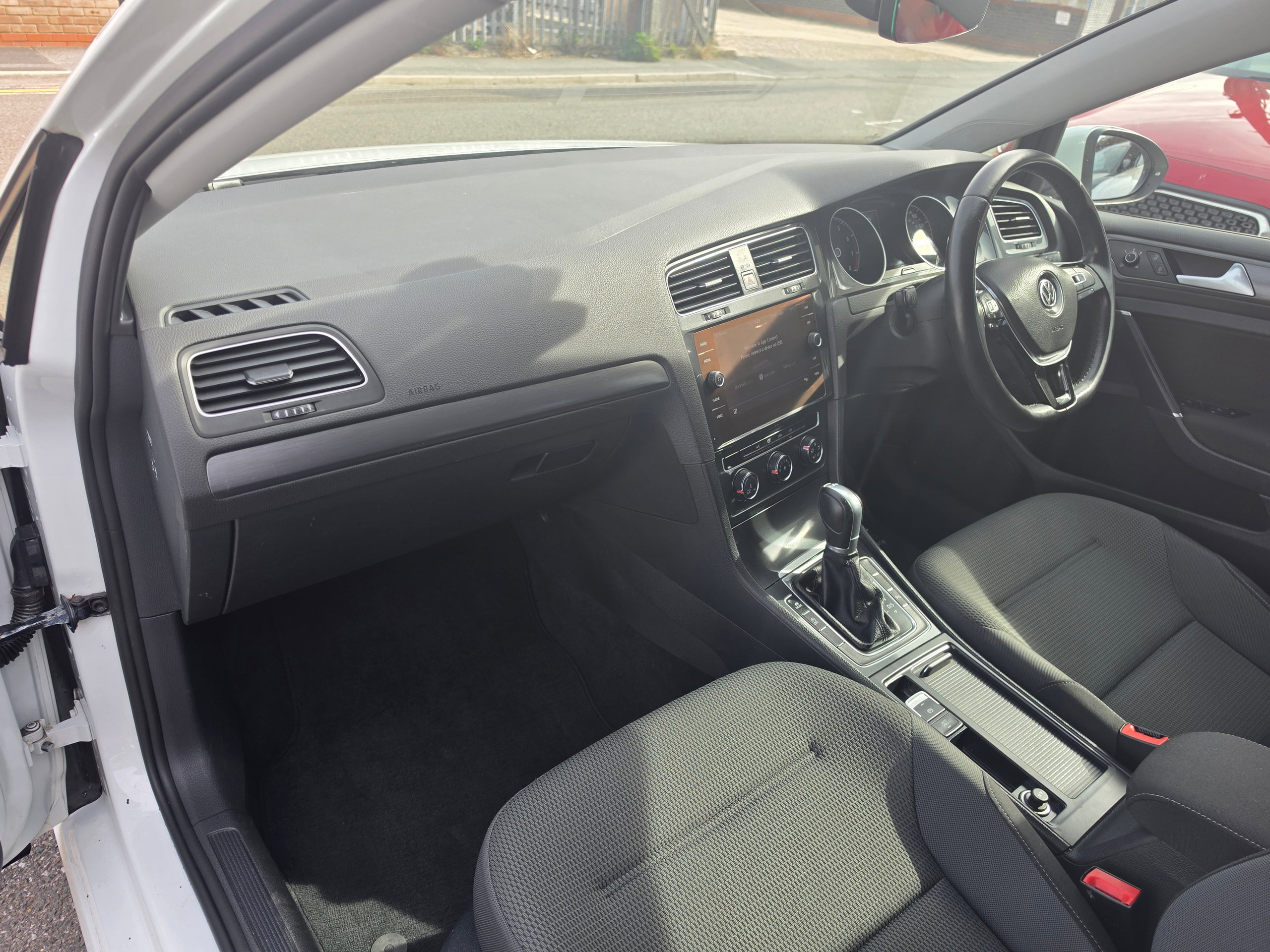 Volkswagen Golf 1.4 TSI BlueMotion Tech SE Nav Hatchback 5dr Petrol DSG Euro 6 (s/s) (125 ps) 5dr Automatic 2026