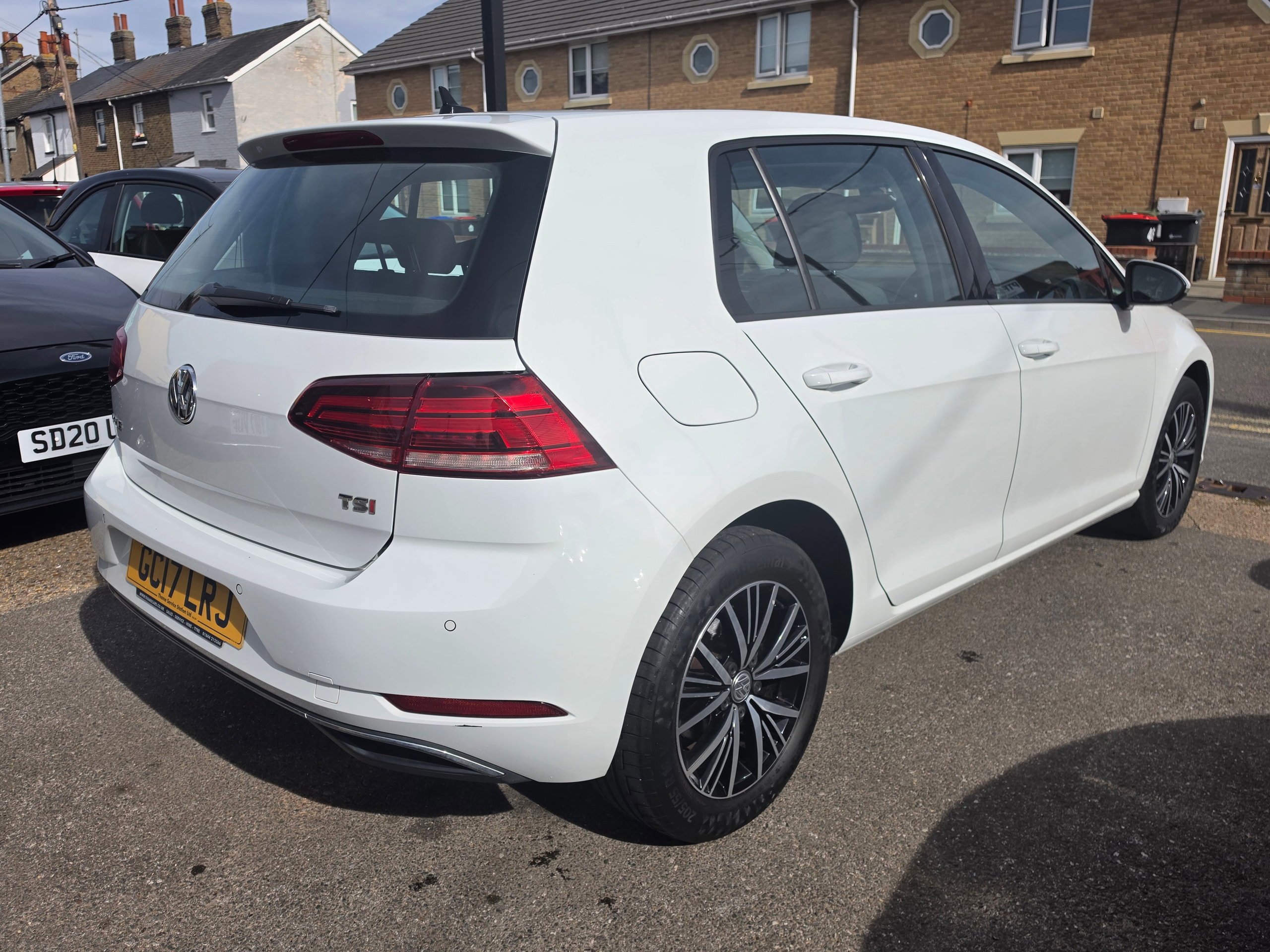 Volkswagen Golf 1.4 TSI BlueMotion Tech SE Nav Hatchback 5dr Petrol DSG Euro 6 (s/s) (125 ps) 5dr Automatic 2026