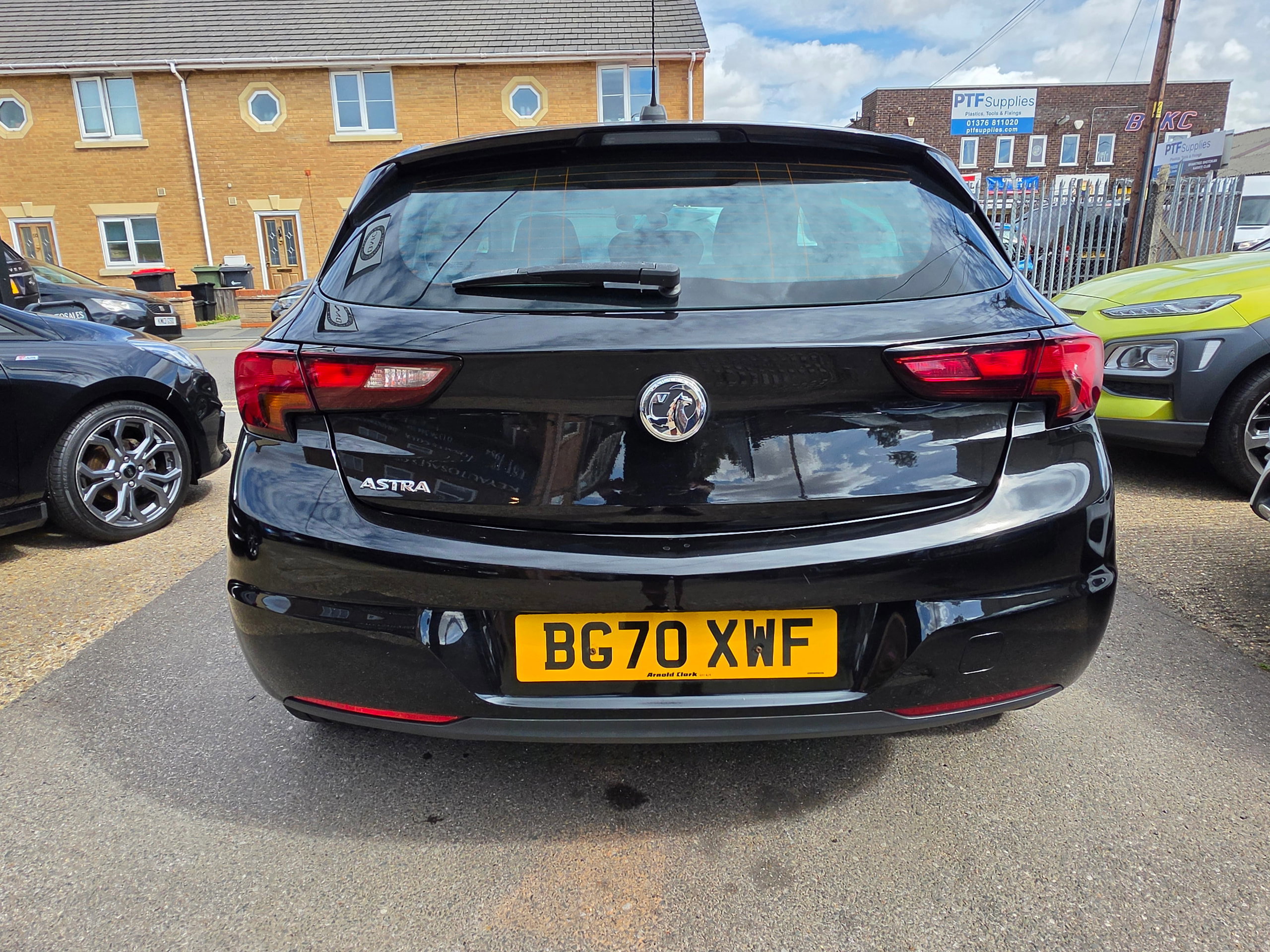 Vauxhall Astra 1.2 Turbo SRi VX Line Nav Hatchback 5dr Petrol Manual Euro 6 (s/s) (145 ps) 5dr Manual 2026