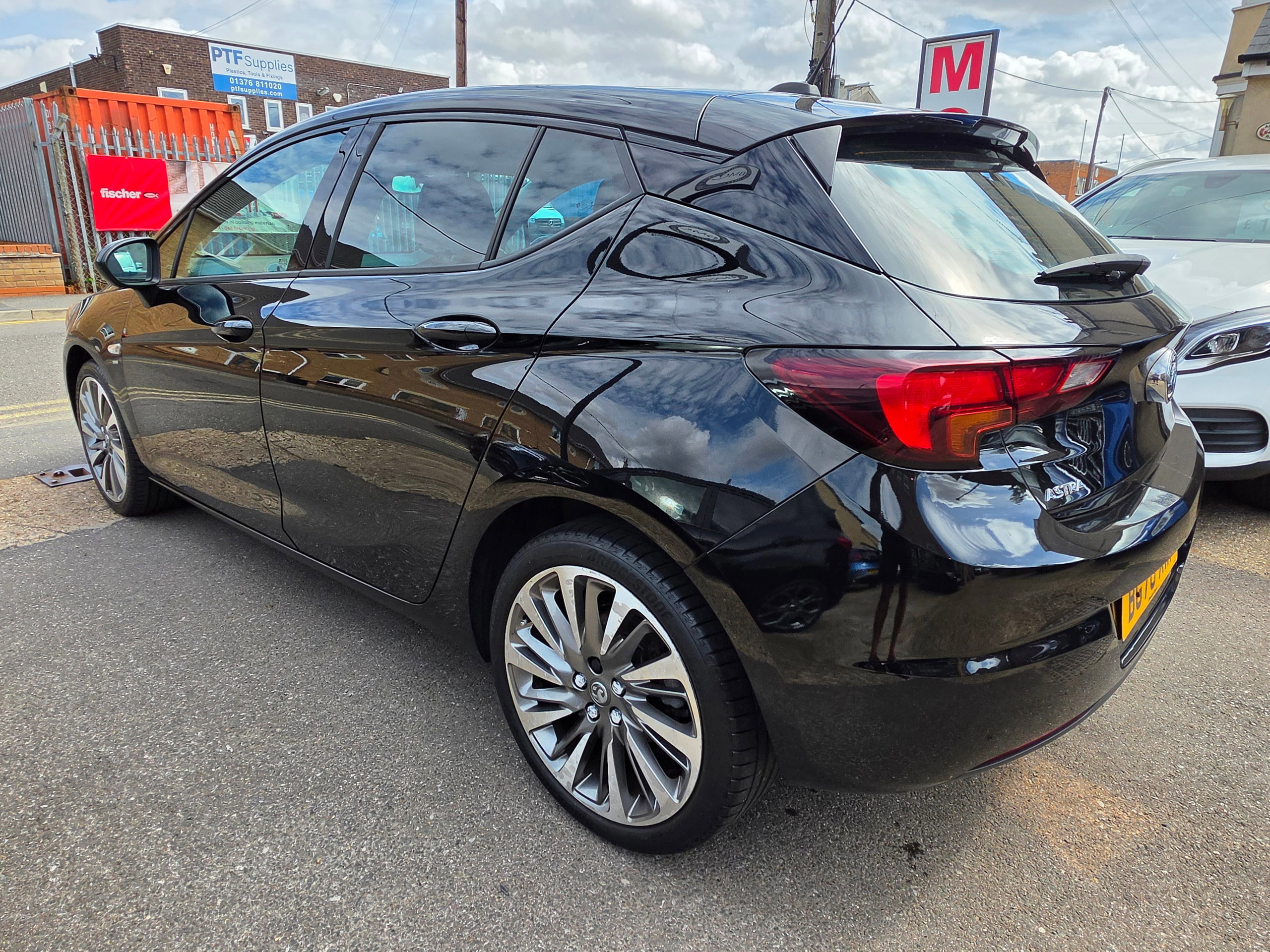 Vauxhall Astra 1.2 Turbo SRi VX Line Nav Hatchback 5dr Petrol Manual Euro 6 (s/s) (145 ps) 5dr Manual 2026