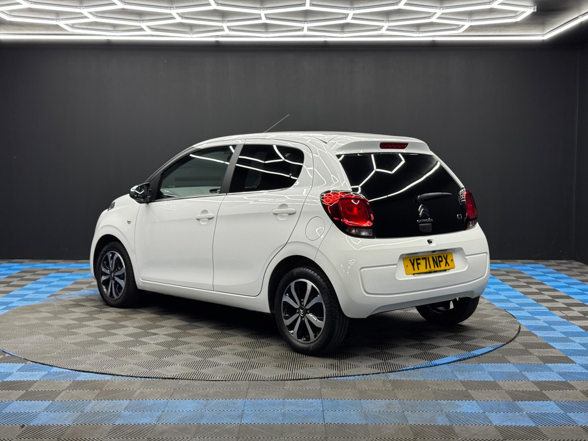 Citroen C1 1.0 VTi Shine Euro 6 (s/s) 5dr 5dr Manual 2026