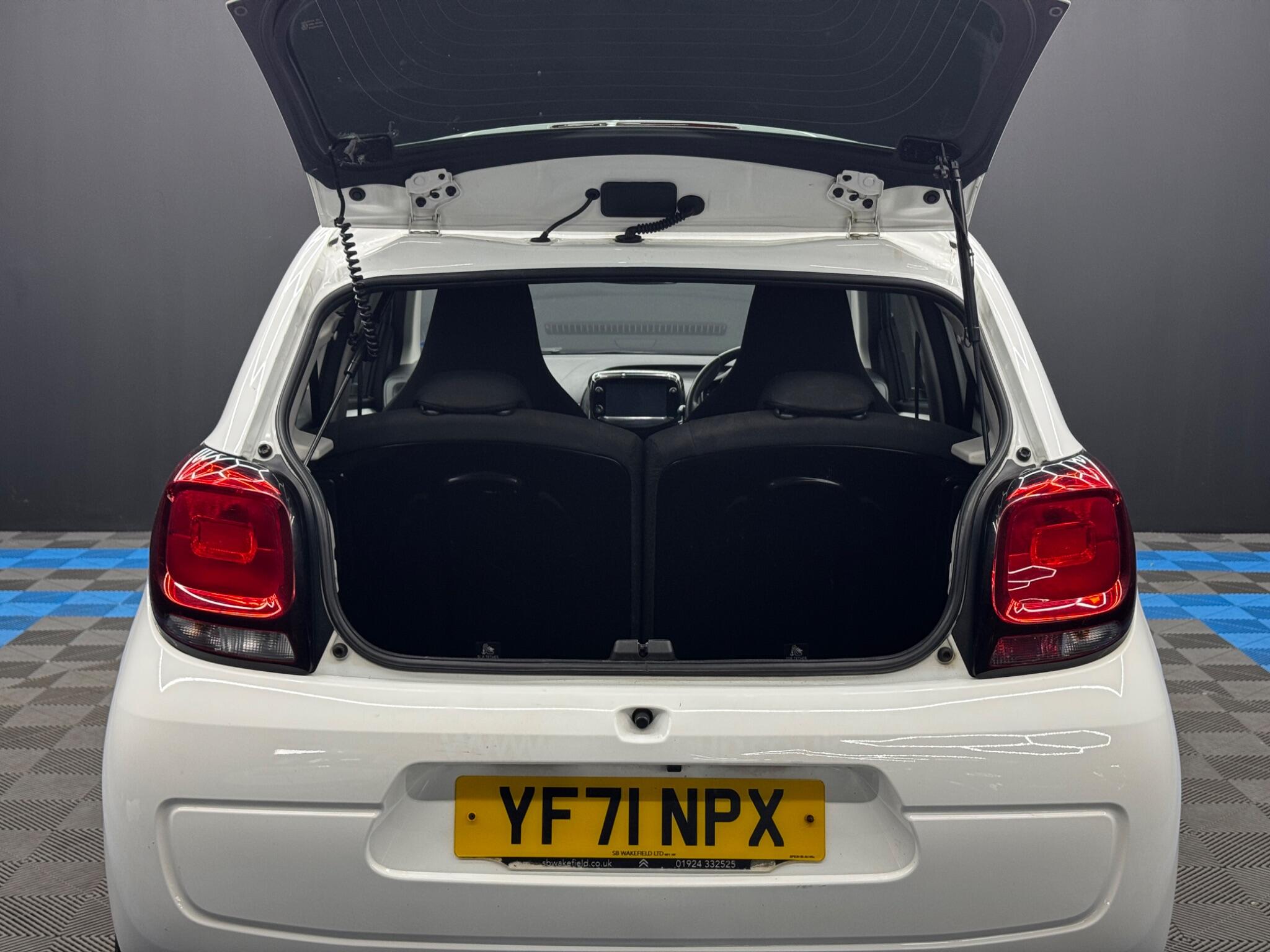 Citroen C1 1.0 VTi Shine Euro 6 (s/s) 5dr 5dr Manual 2026