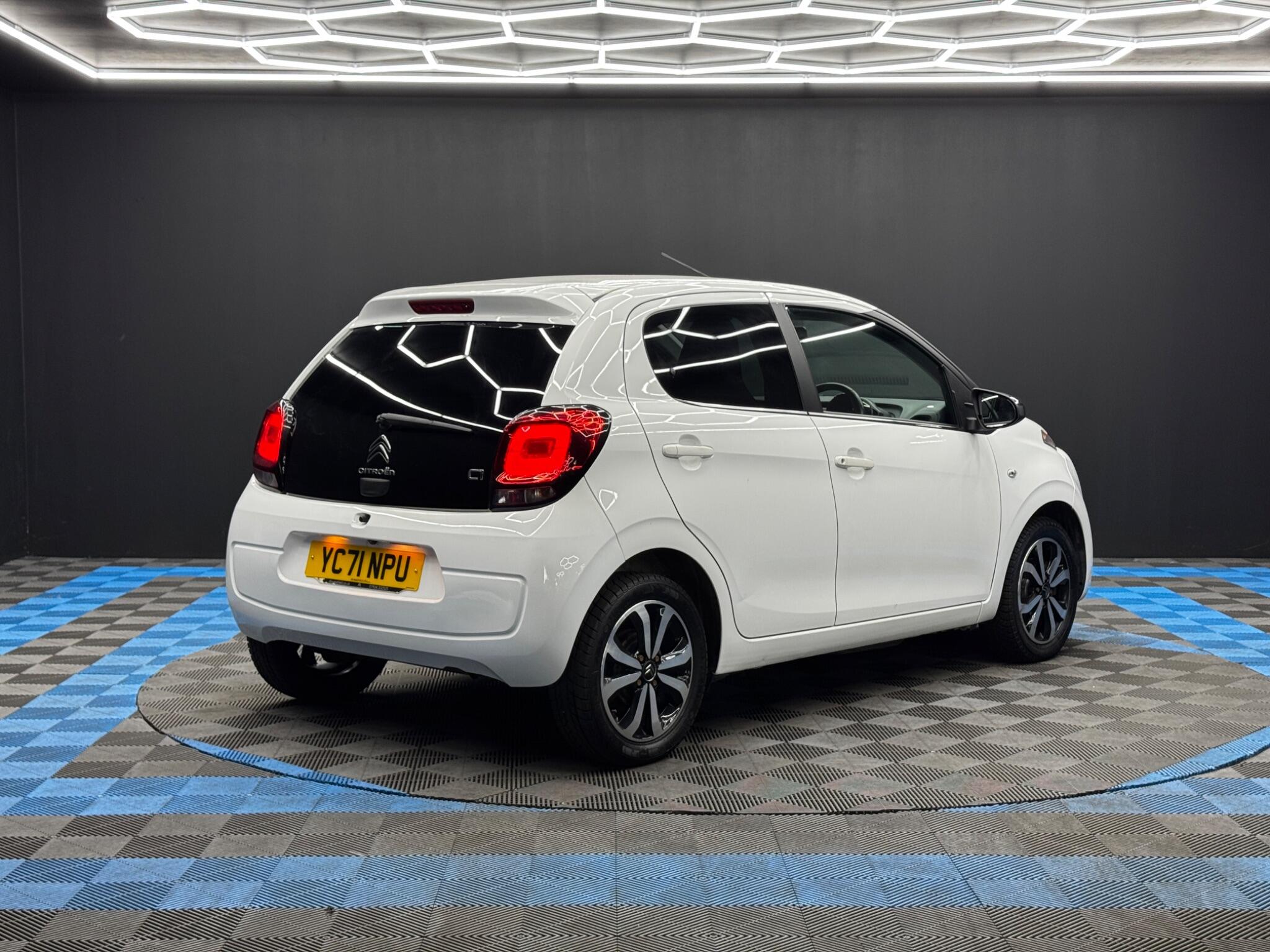 Citroen C1 1.0 VTi Shine Euro 6 (s/s) 5dr 5dr Manual 2026