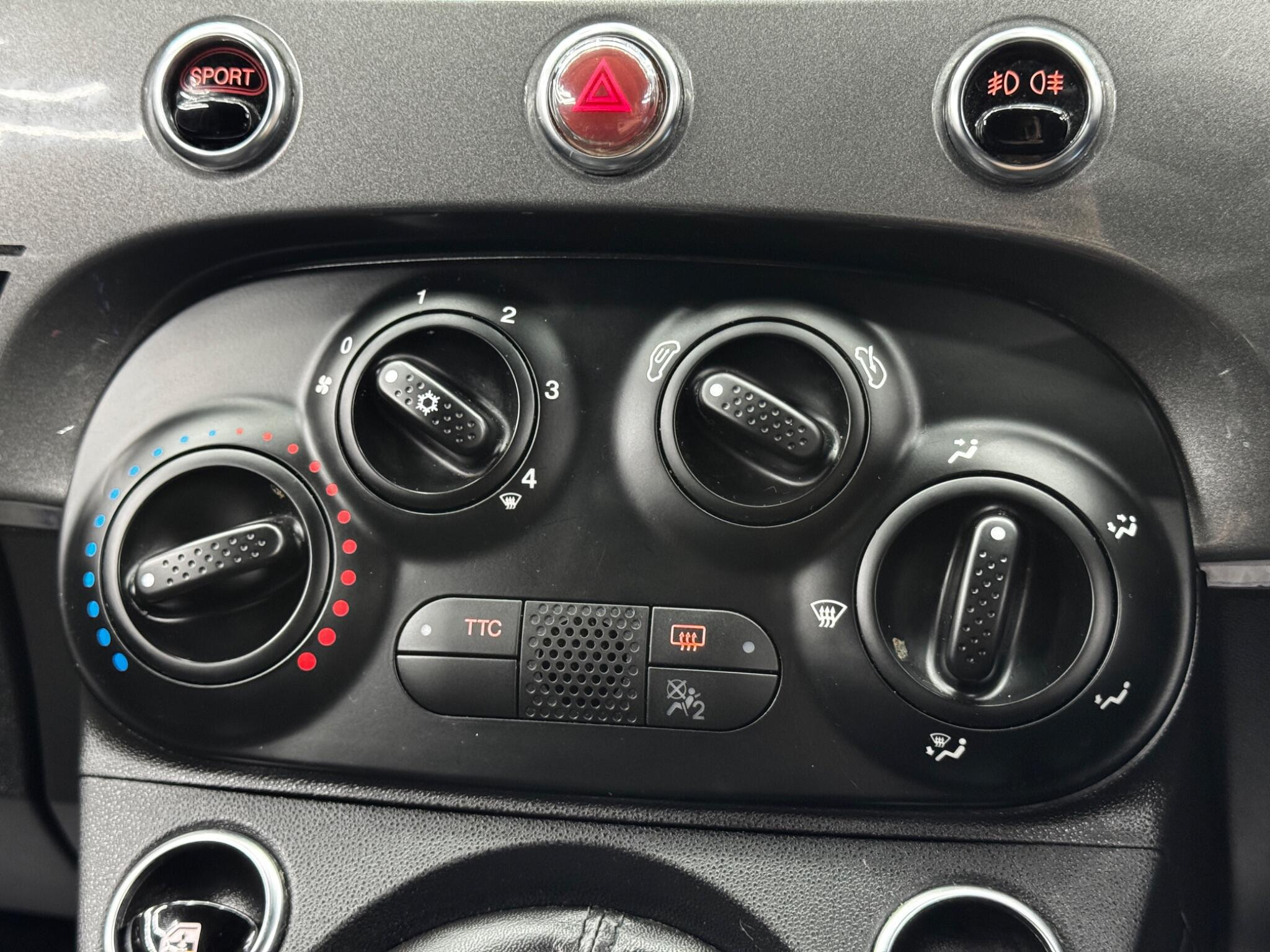 Abarth 595 1.4 T-Jet Euro 6 3dr 3dr Manual 2026