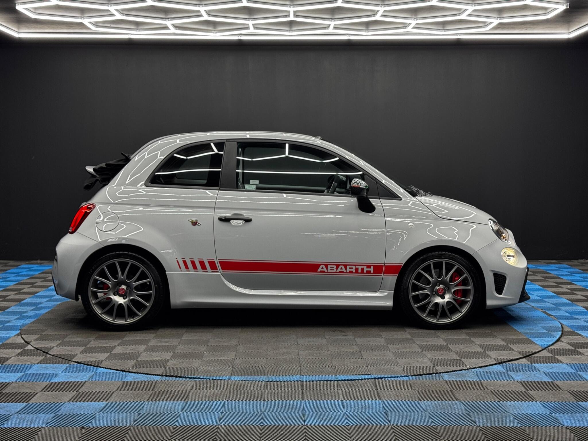 Abarth 695C 1.4 T-Jet Turismo Cabrio Euro 6 2dr 2dr Manual 2026