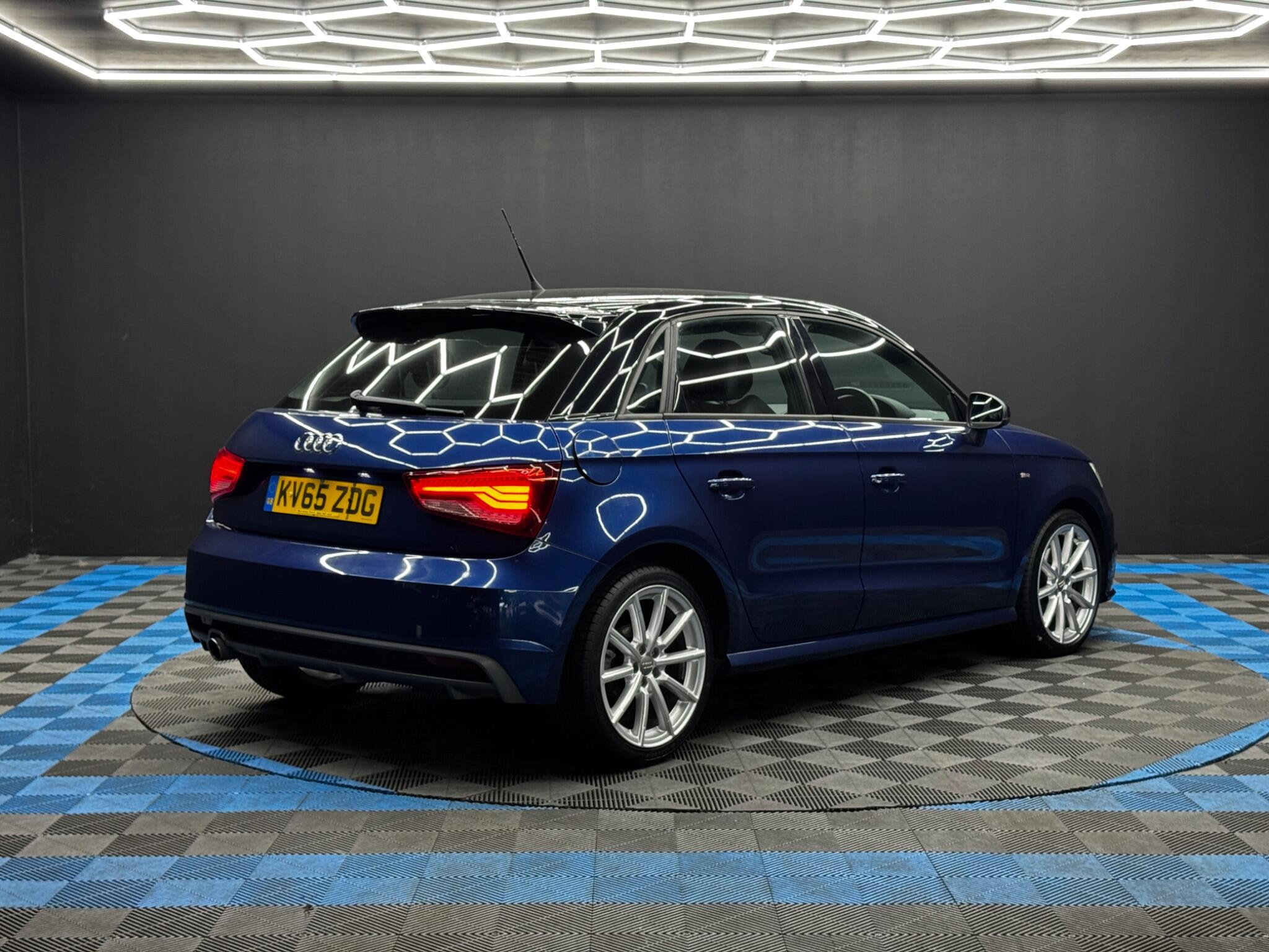 Audi A1 1.6 TDI S line Sportback Euro 6 (s/s) 5dr 5dr Manual 2026