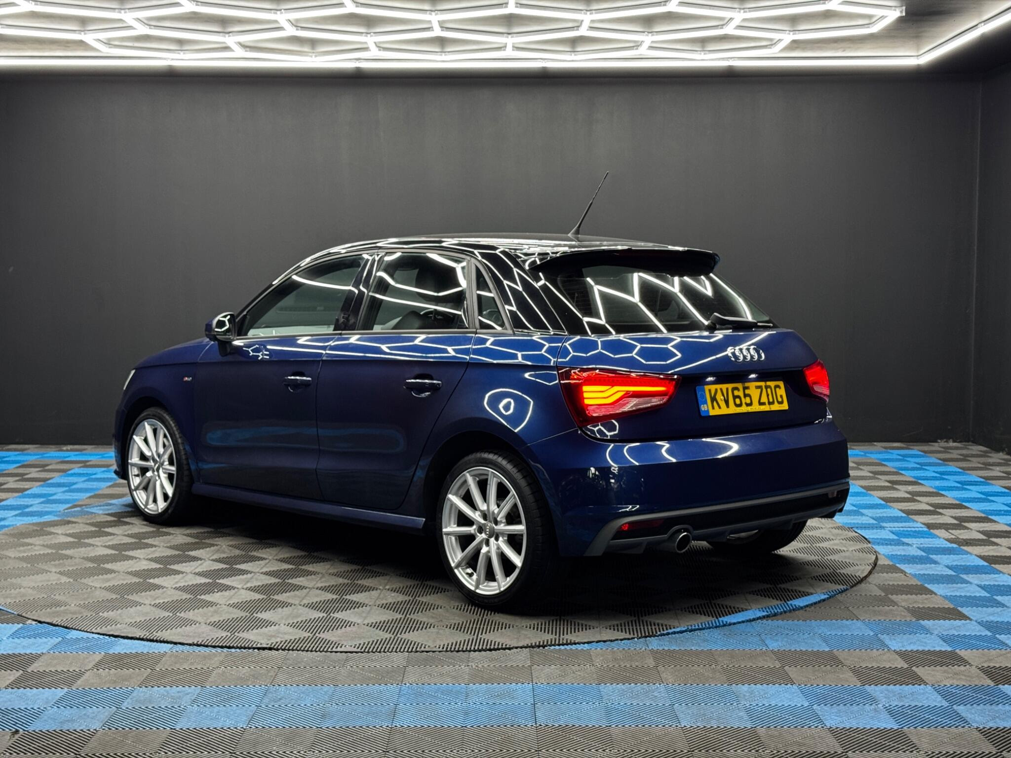 Audi A1 1.6 TDI S line Sportback Euro 6 (s/s) 5dr 5dr Manual 2026