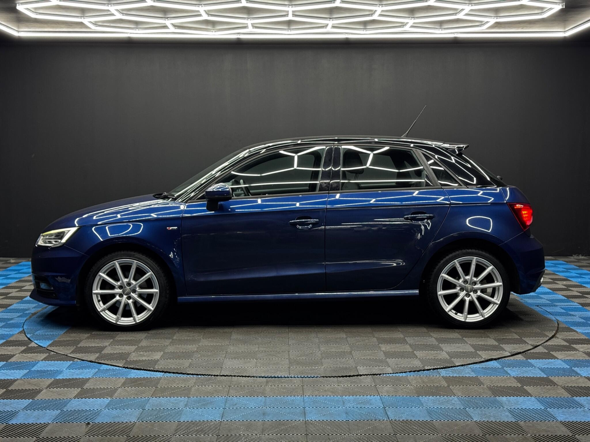 Audi A1 1.6 TDI S line Sportback Euro 6 (s/s) 5dr 5dr Manual 2026