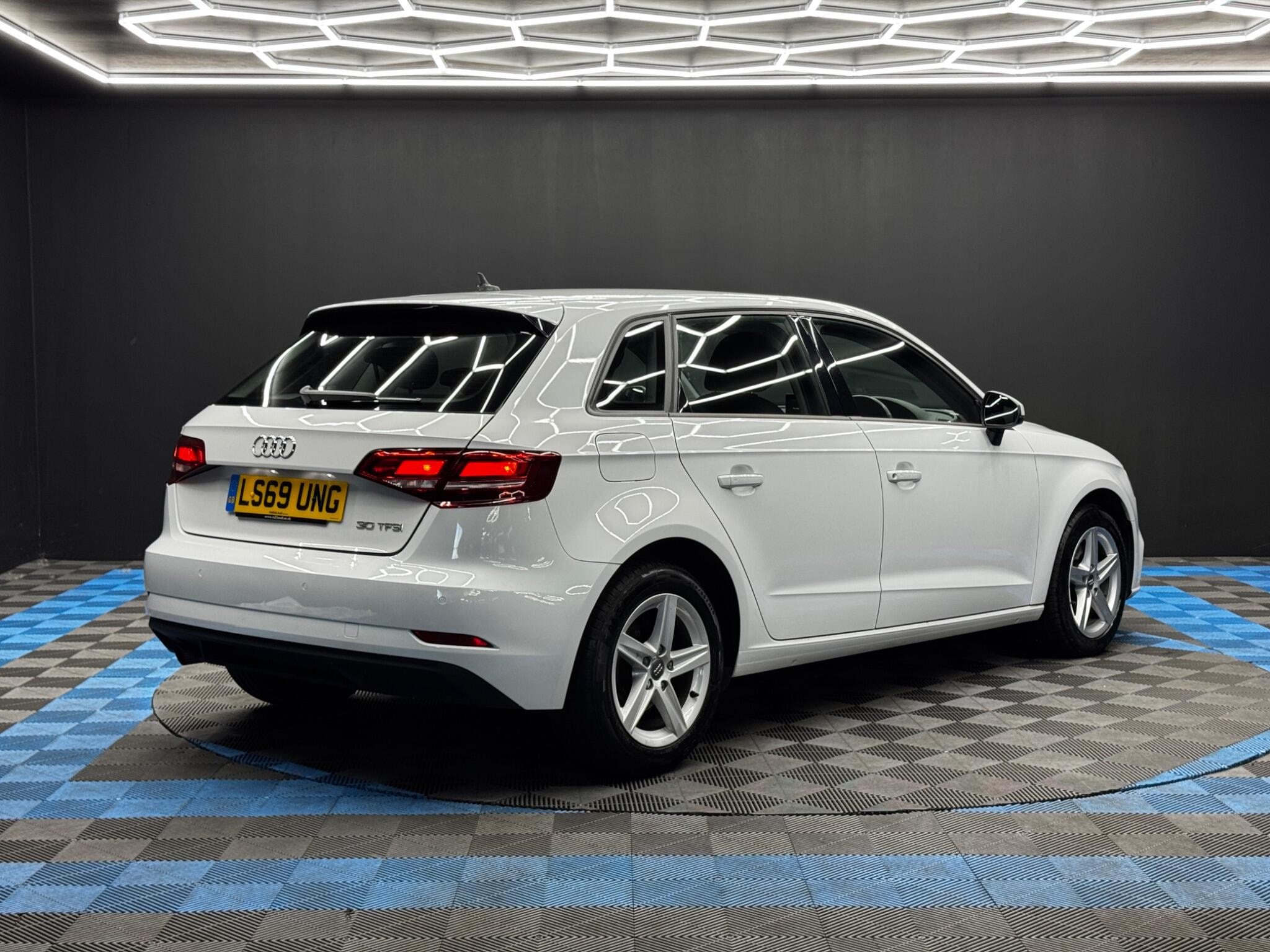 Audi A3 1.0 TFSI 30 SE Technik Sportback Euro 6 (s/s) 5dr 5dr Manual 2026