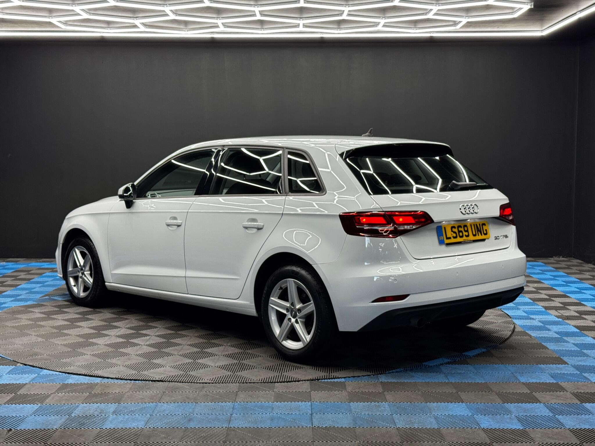 Audi A3 1.0 TFSI 30 SE Technik Sportback Euro 6 (s/s) 5dr 5dr Manual 2026