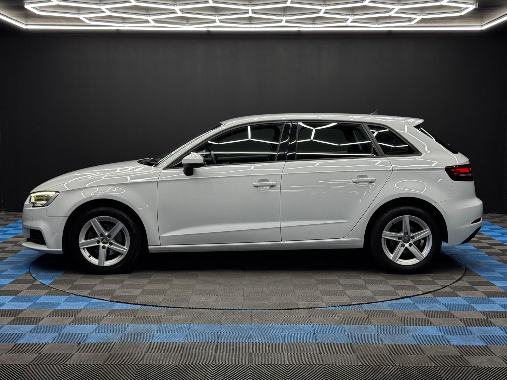 Audi A3 1.0 TFSI 30 SE Technik Sportback Euro 6 (s/s) 5dr 5dr Manual 2026
