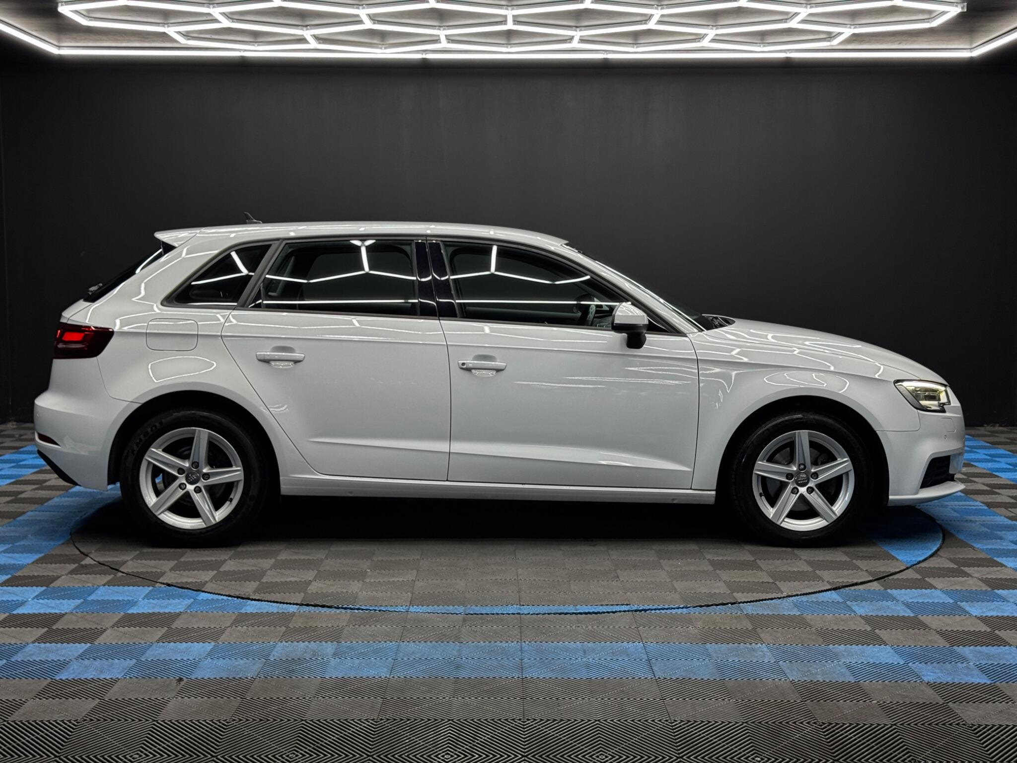 Audi A3 1.0 TFSI 30 SE Technik Sportback Euro 6 (s/s) 5dr 5dr Manual 2026