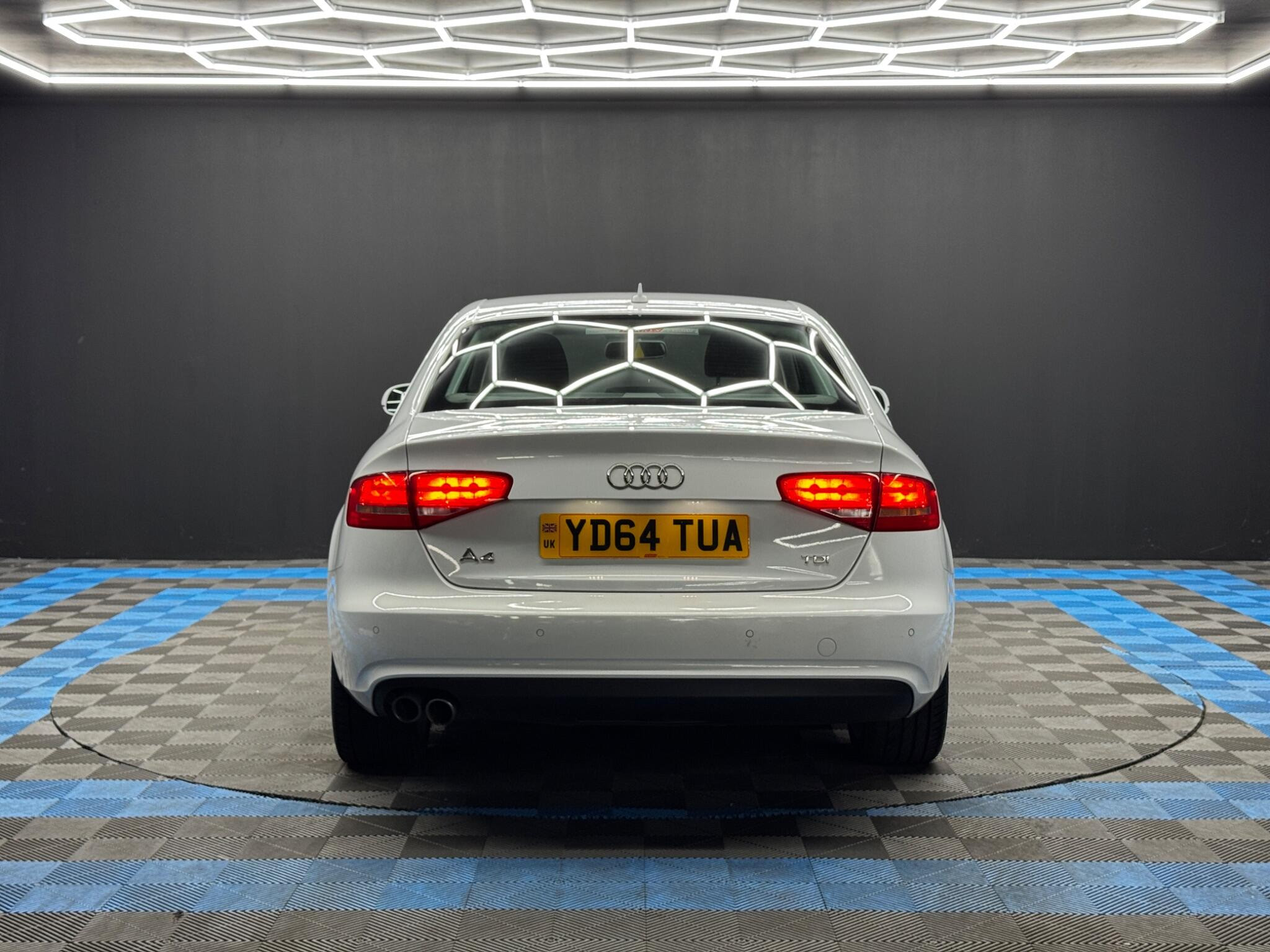 Audi A4 2.0 TDI SE Technik Euro 5 (s/s) 4dr 4dr Manual 2026