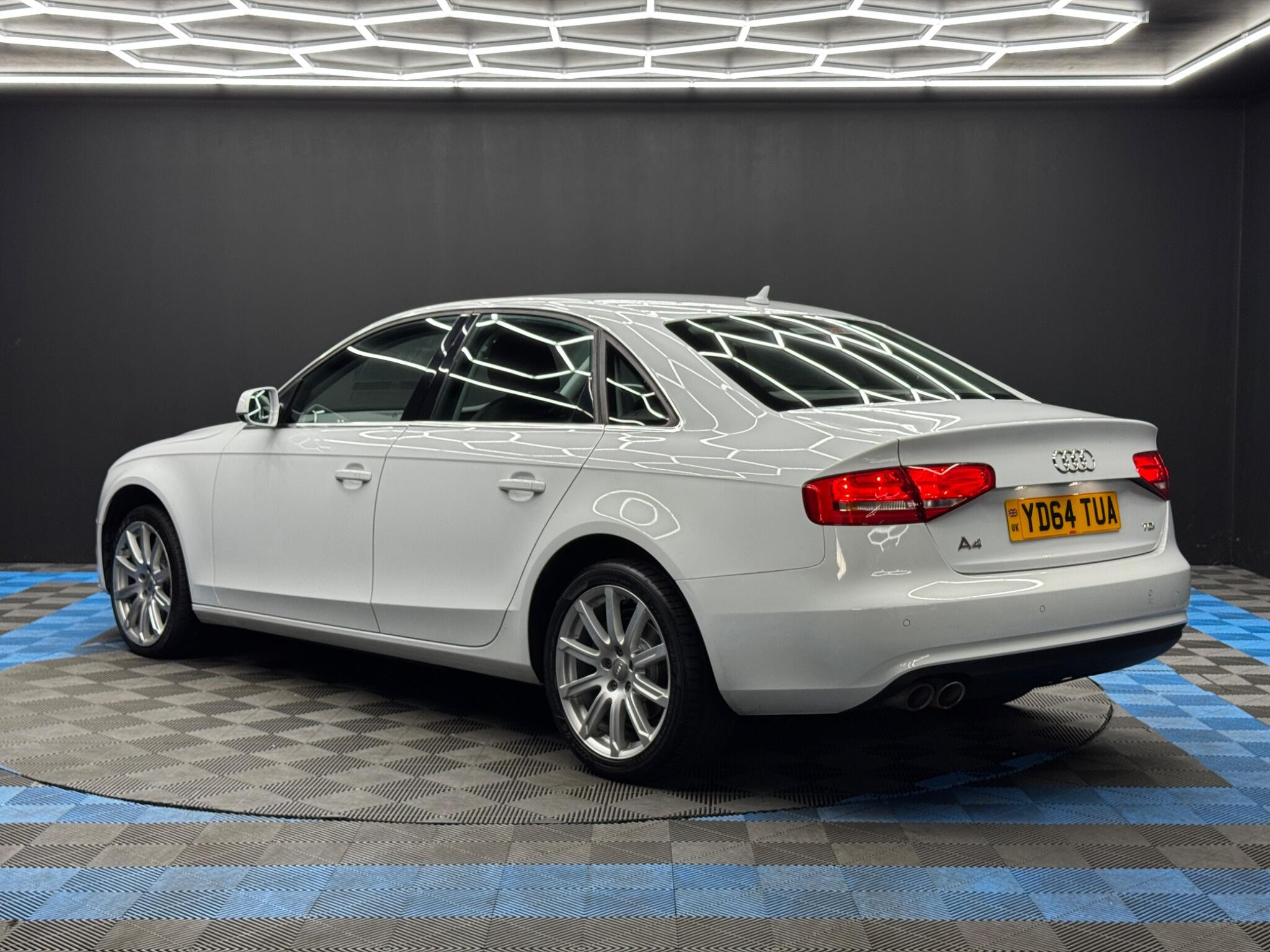 Audi A4 2.0 TDI SE Technik Euro 5 (s/s) 4dr 4dr Manual 2026