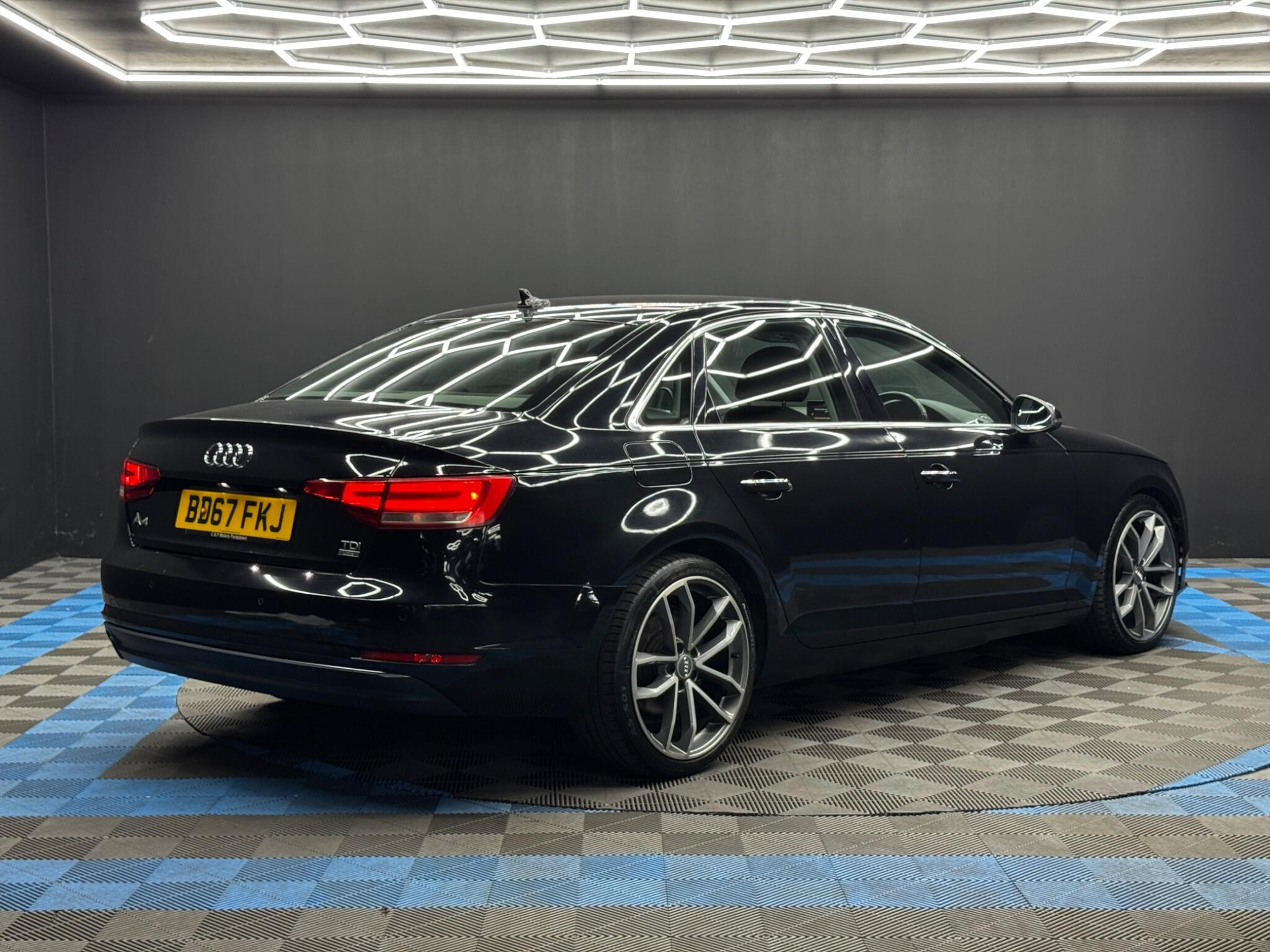 Audi A4 2.0 TDI ultra SE S Tronic Euro 6 (s/s) 4dr 4dr Automatic 2026