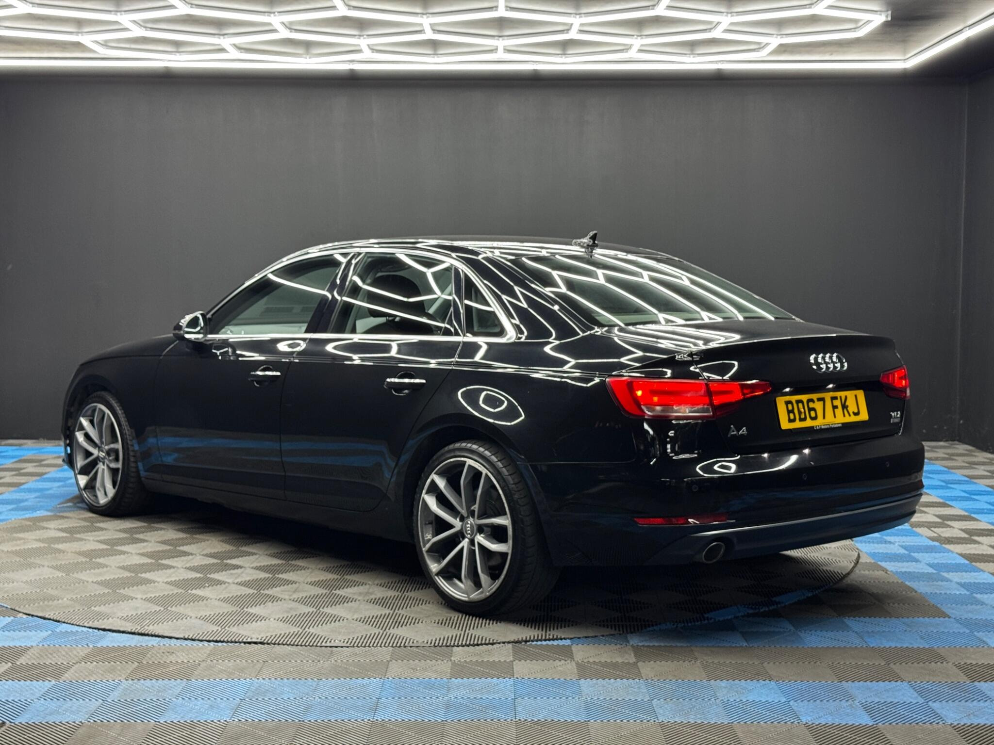 Audi A4 2.0 TDI ultra SE S Tronic Euro 6 (s/s) 4dr 4dr Automatic 2026