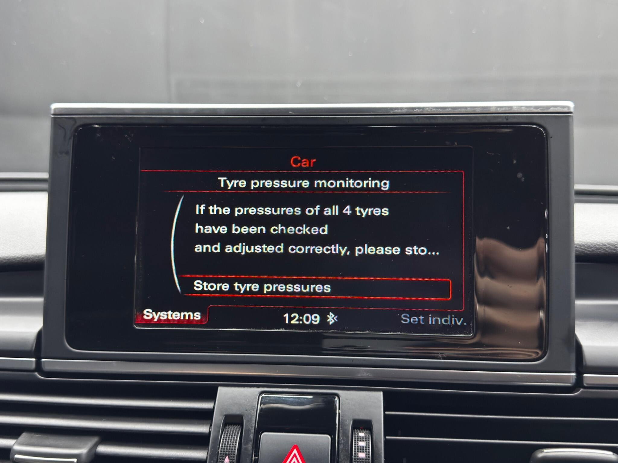 Audi A6 Saloon 2.0 TDI ultra Black Edition Euro 6 (s/s) 4dr 4dr Manual 2026