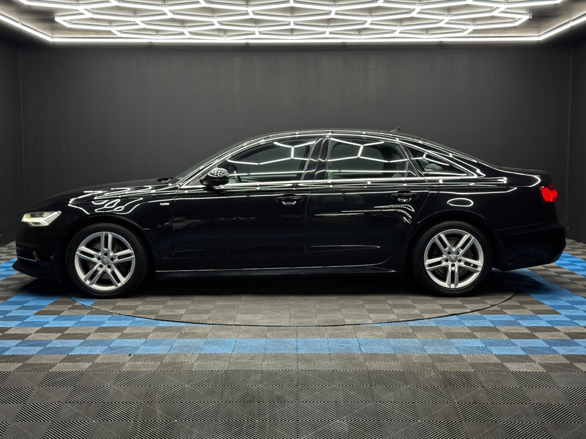 Audi A6 Saloon 2.0 TDI ultra S line S Tronic Euro 6 (s/s) 4dr 4dr Automatic 2026