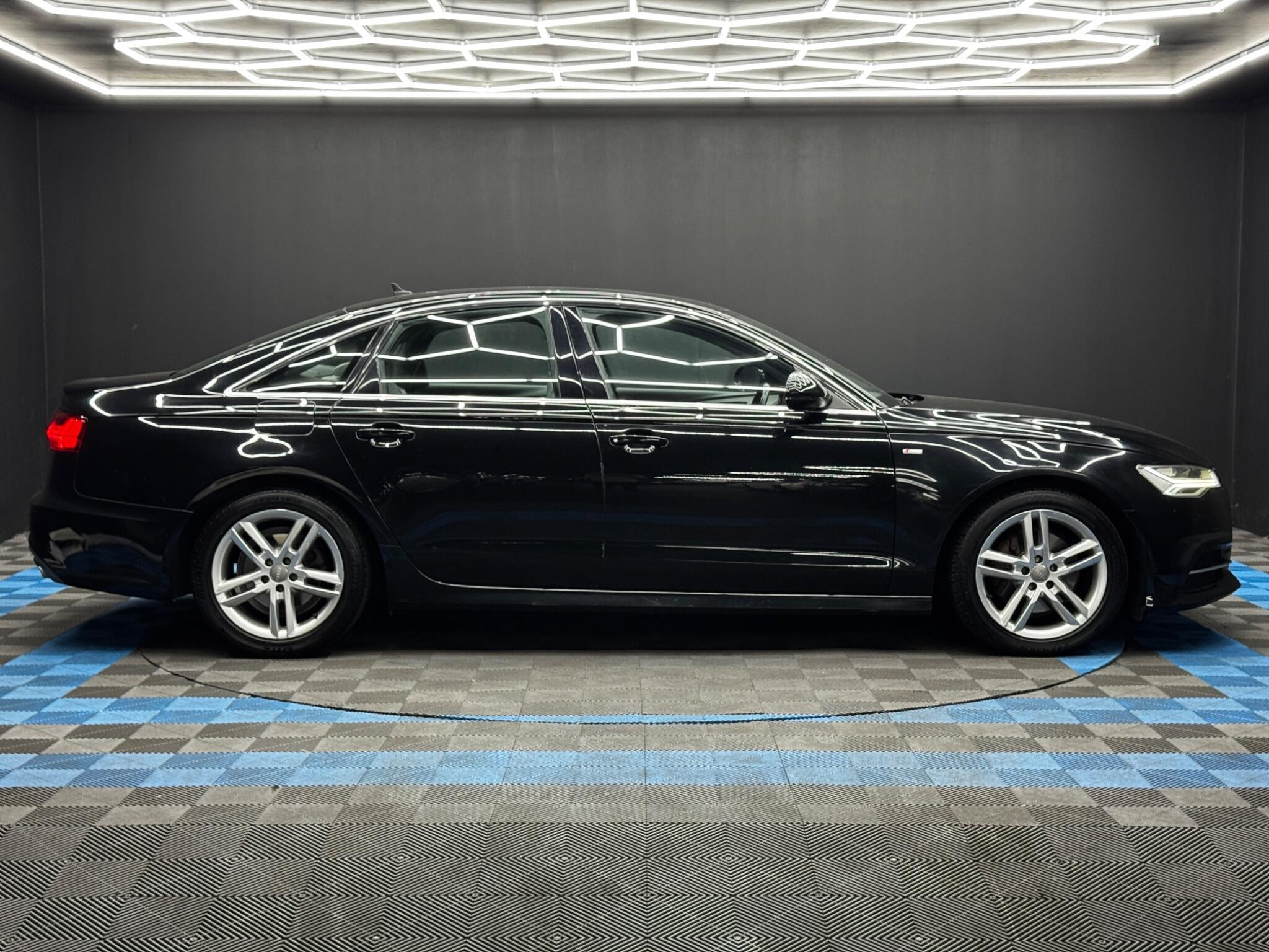 Audi A6 Saloon 2.0 TDI ultra S line S Tronic Euro 6 (s/s) 4dr 4dr Automatic 2026