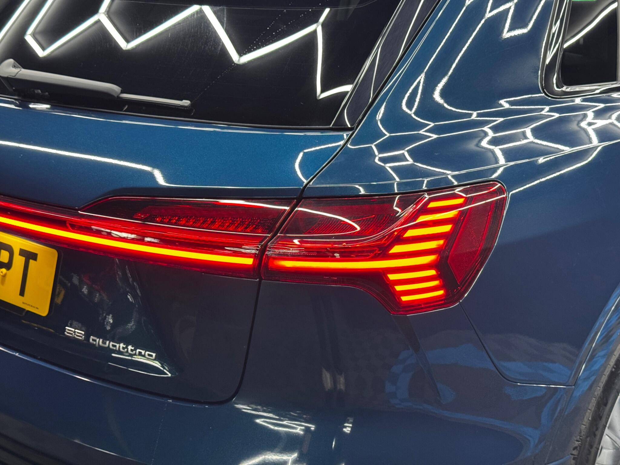 Audi E-tron 55 Launch Edition Auto quattro 5dr 95kWh 5dr Automatic 2026