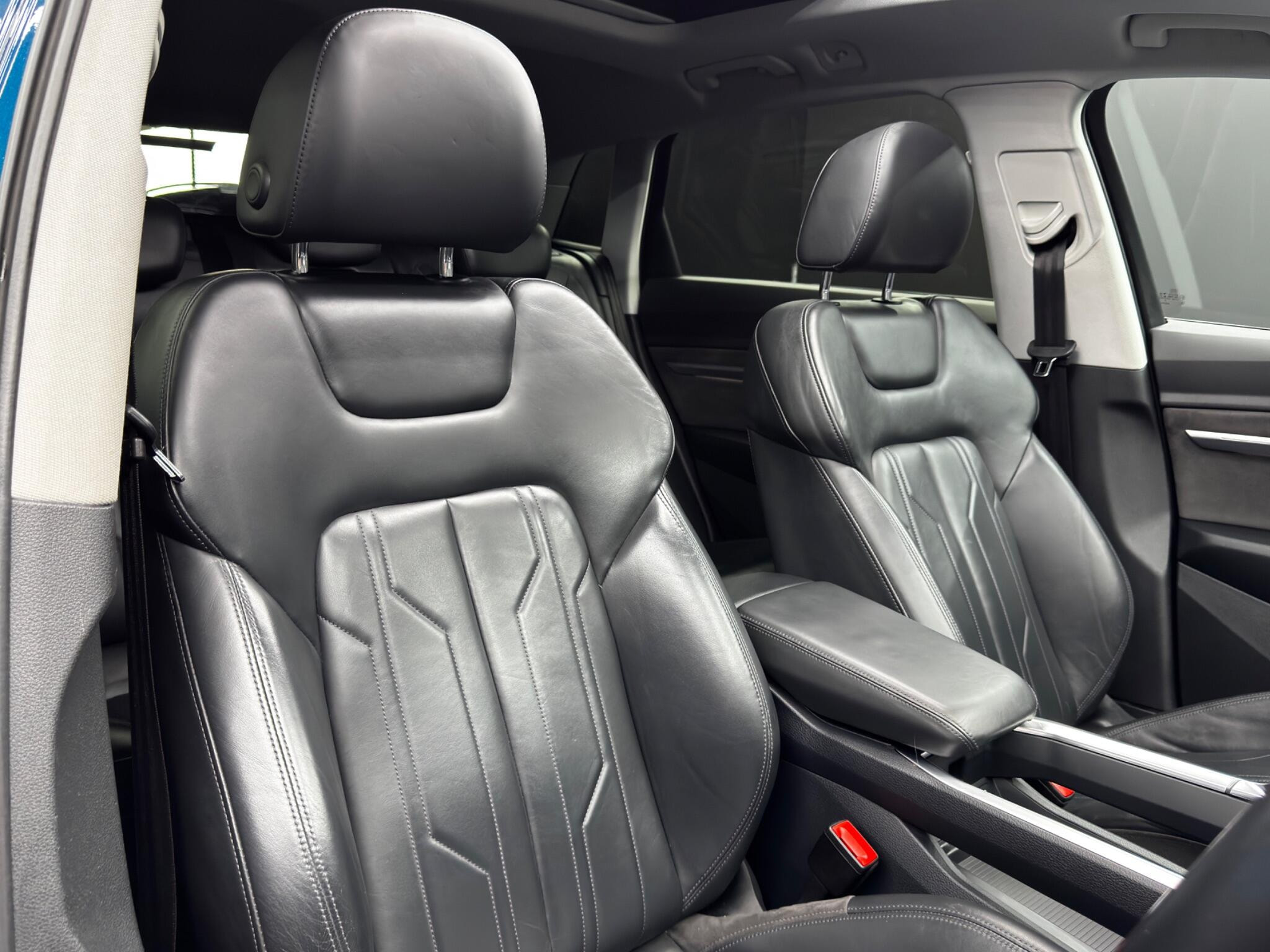 Audi E-tron 55 Launch Edition Auto quattro 5dr 95kWh 5dr Automatic 2026