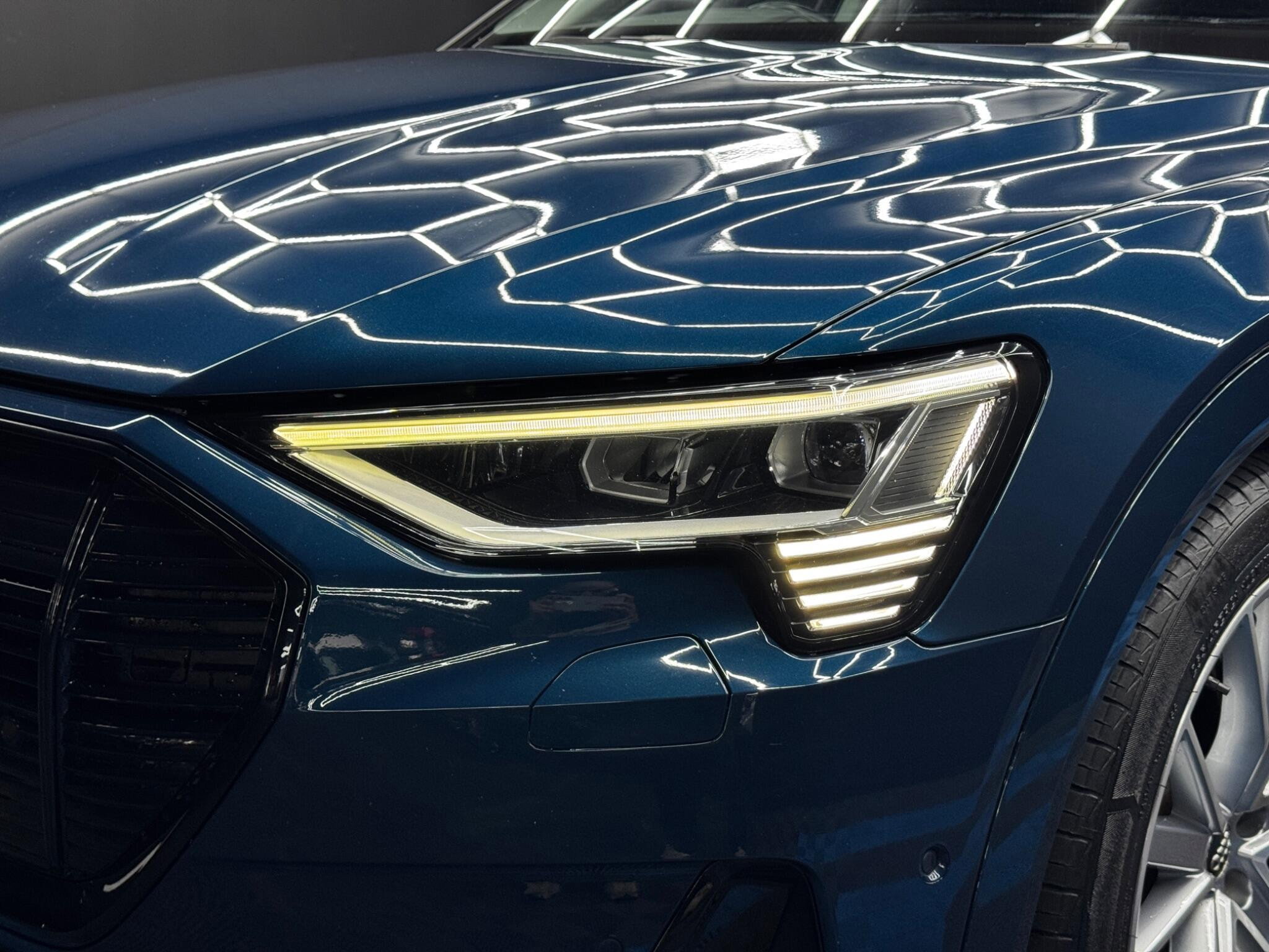 Audi E-tron 55 Launch Edition Auto quattro 5dr 95kWh 5dr Automatic 2026