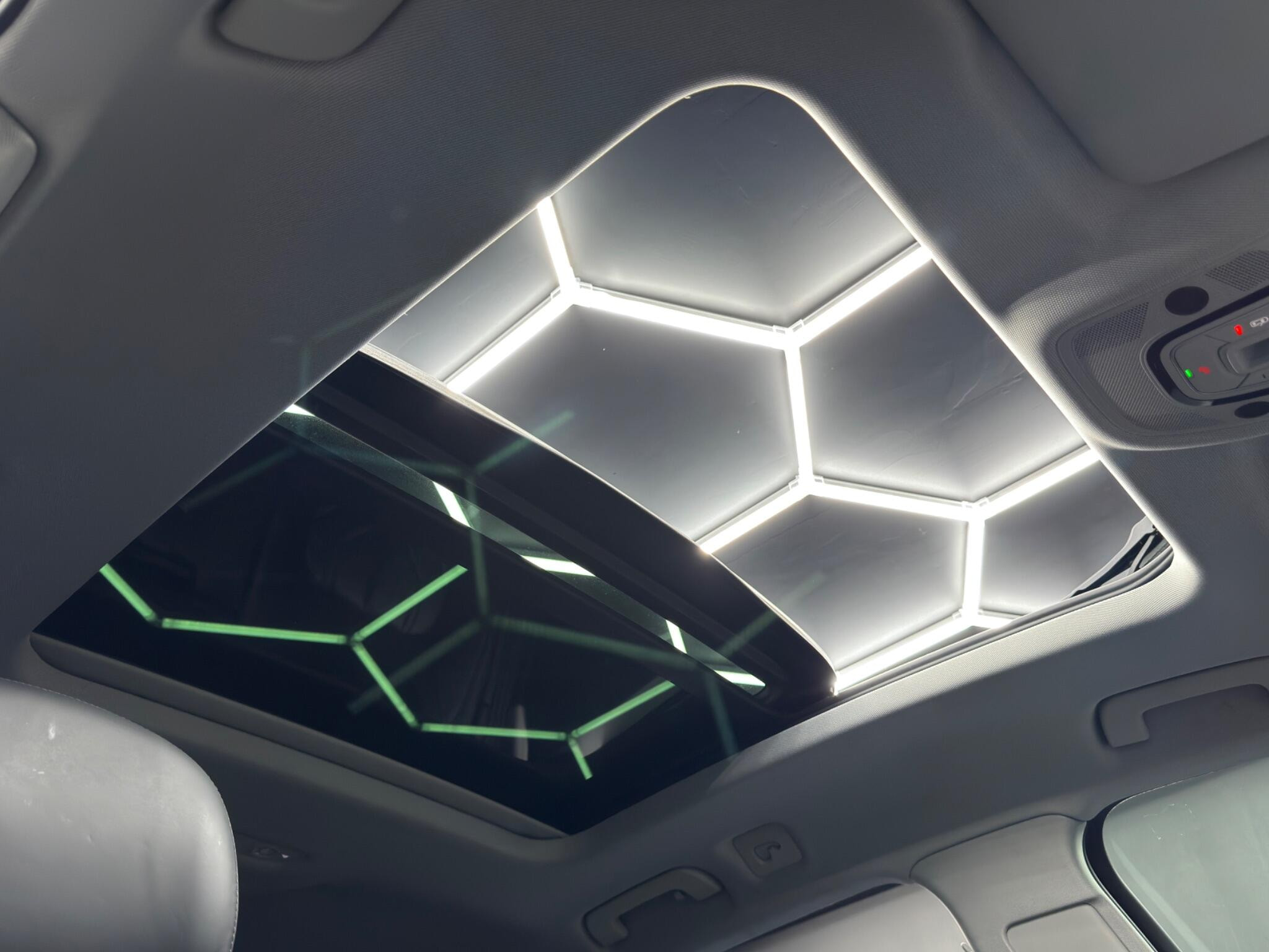 Audi E-tron 55 Launch Edition Auto quattro 5dr 95kWh 5dr Automatic 2026