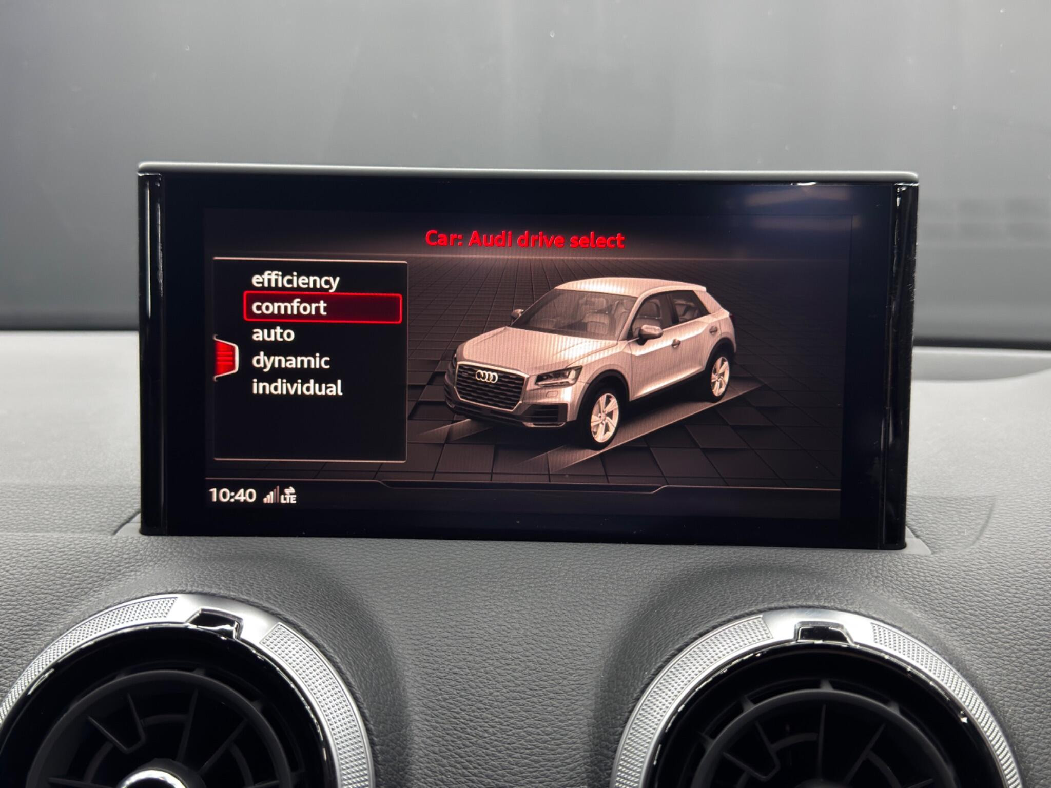 Audi Q2 1.5 TFSI CoD 35 S line S Tronic Euro 6 (s/s) 5dr 5dr Automatic 2026