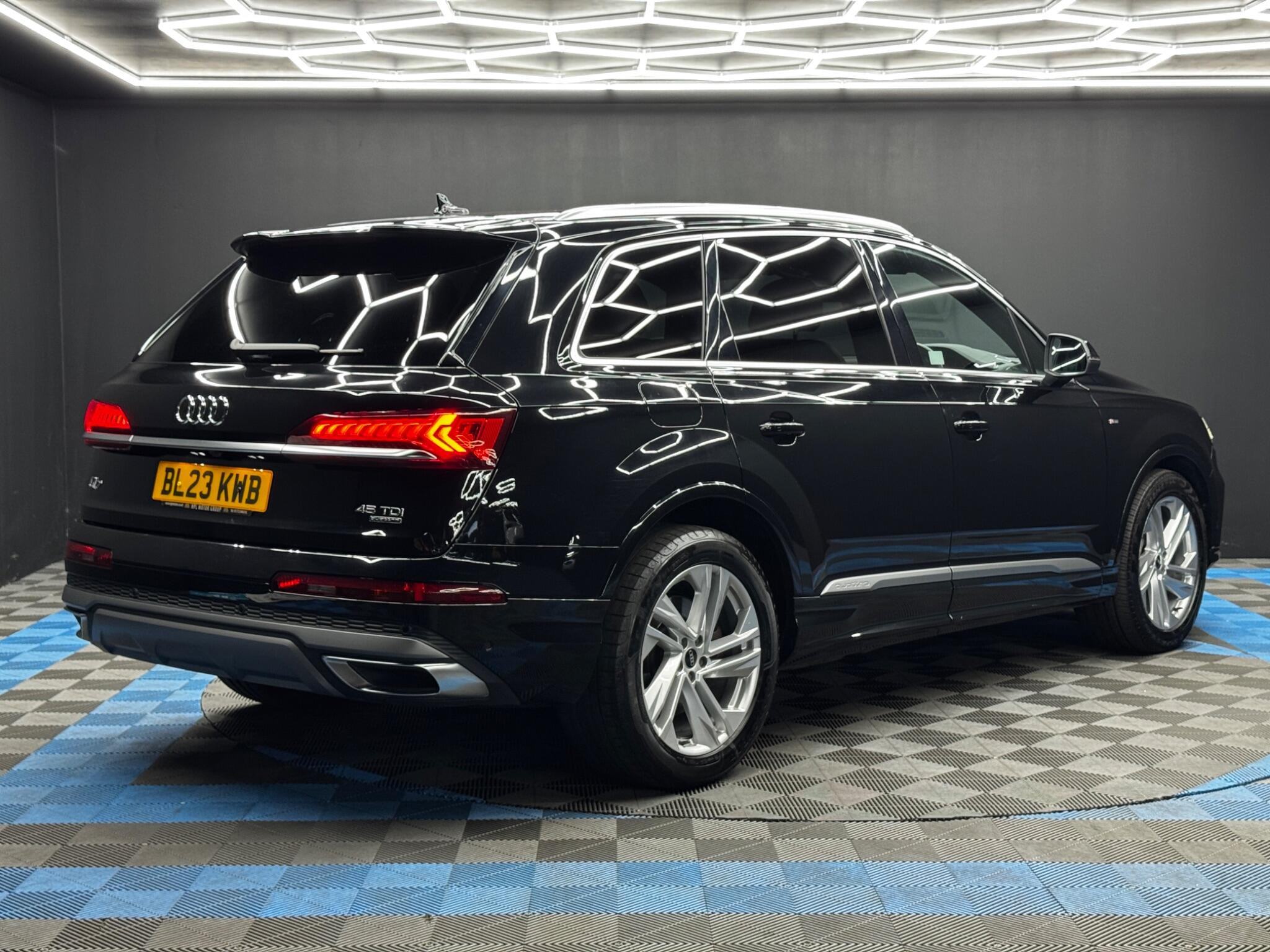Audi Q7 3.0 TDI V6 45 S line Tiptronic quattro Euro 6 (s/s) 5dr 5dr Automatic 2026