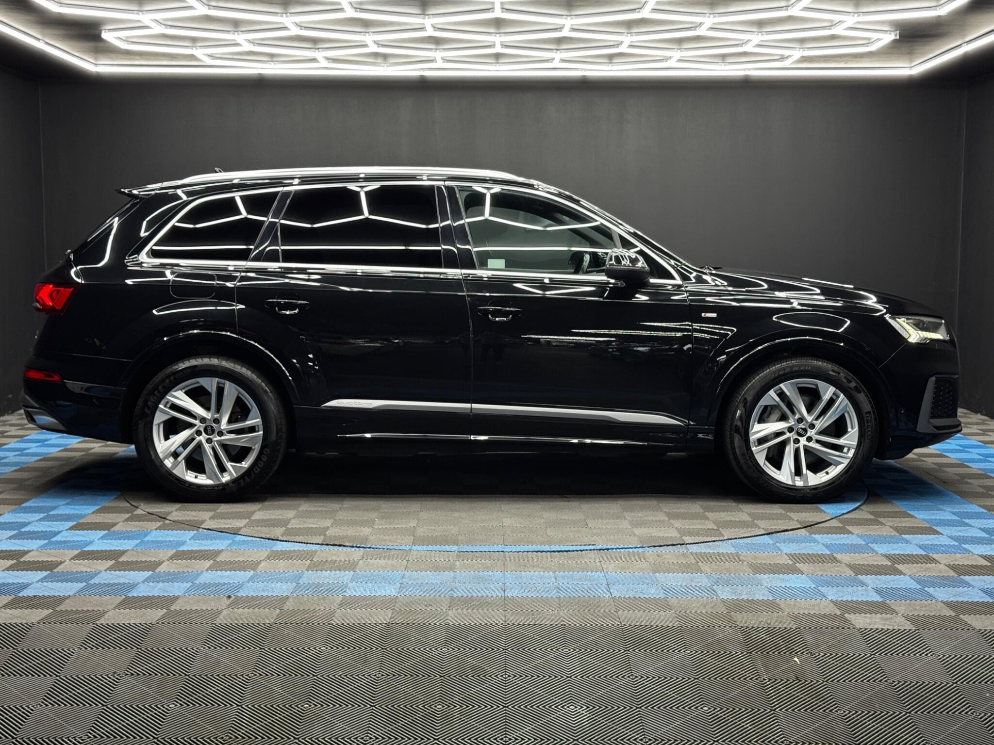 Audi Q7 3.0 TDI V6 45 S line Tiptronic quattro Euro 6 (s/s) 5dr 5dr Automatic 2026